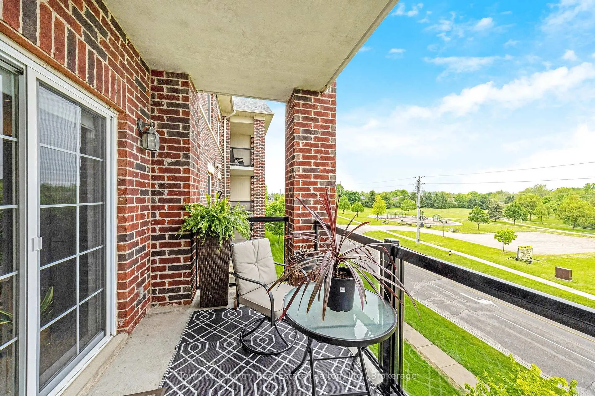 Photo 19 of Unit 311, 308 Watson Parkway N, Guelph, Grange Road — HOMEH