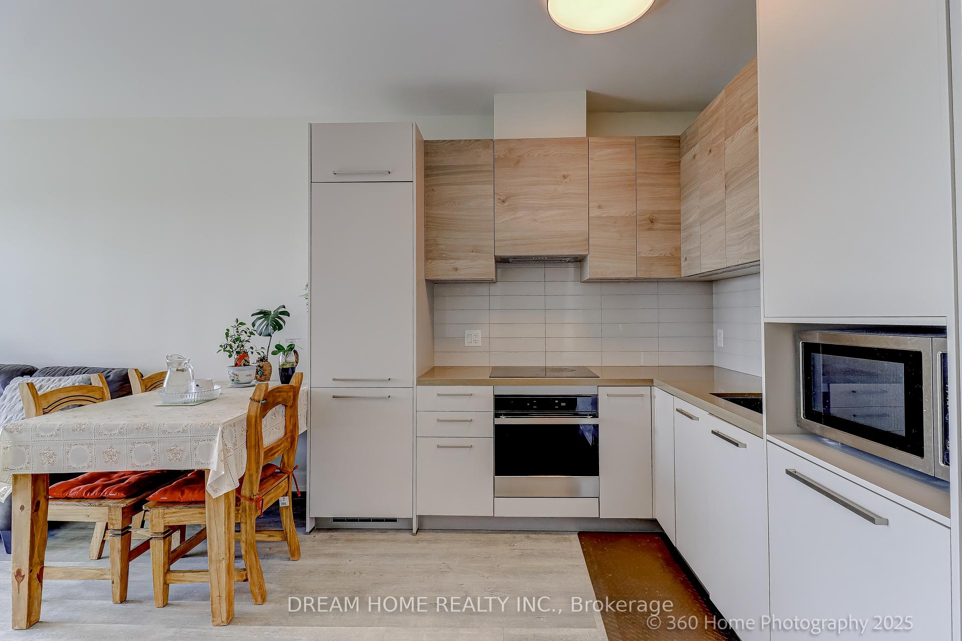 Photo 7 of Unit 1711, 12 Gandhi Lane, Markham, Commerce Valley — HOMEH