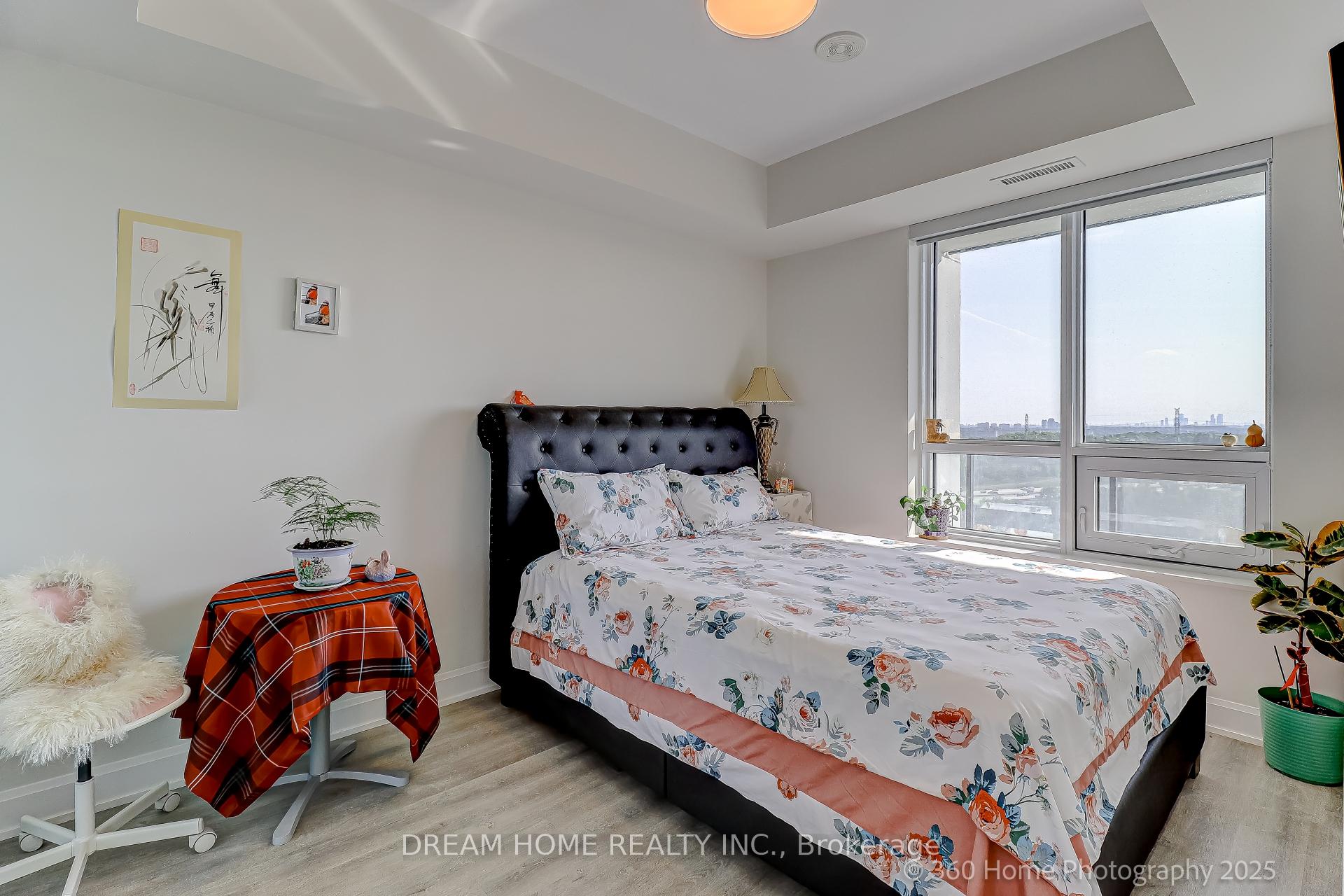 Photo 10 of Unit 1711, 12 Gandhi Lane, Markham, Commerce Valley — HOMEH