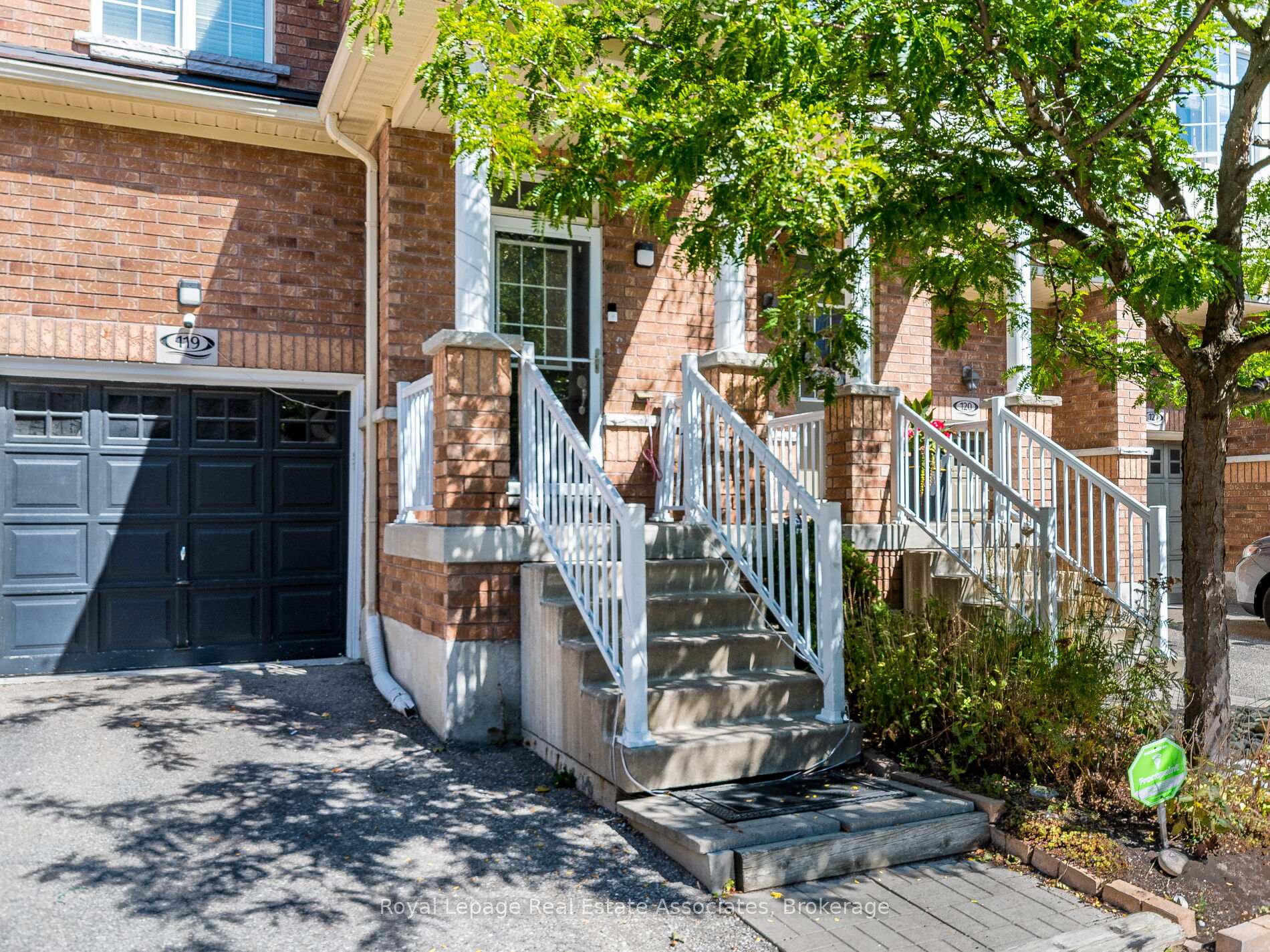 Photo 2 of Unit 119, 110 Highland Road E, Kitchener, Victoria Park — HOMEH