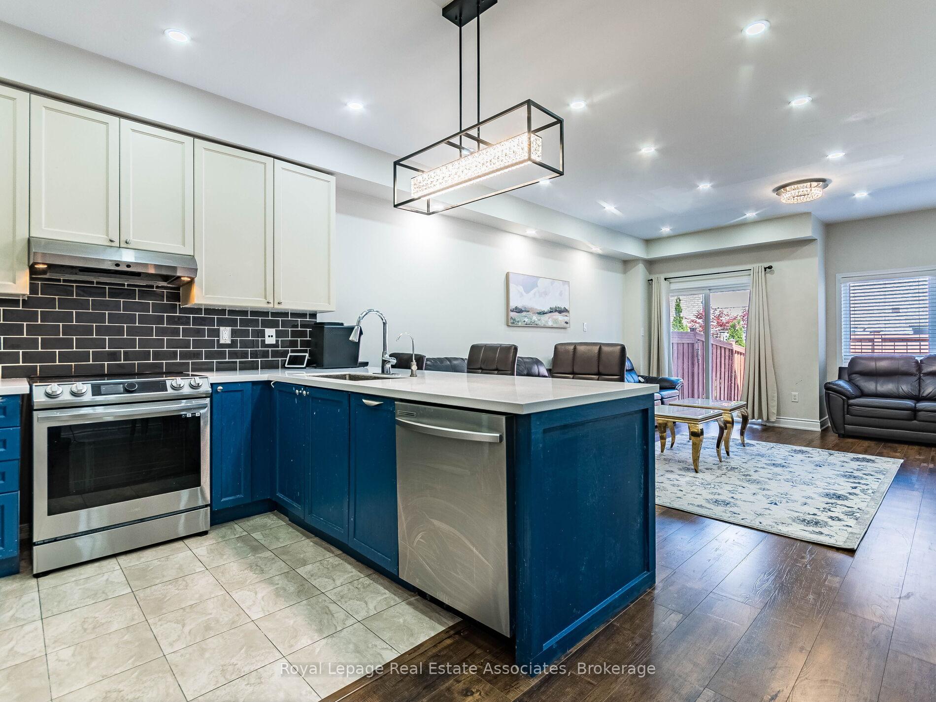 Photo 15 of Unit 119, 110 Highland Road E, Kitchener, Victoria Park — HOMEH