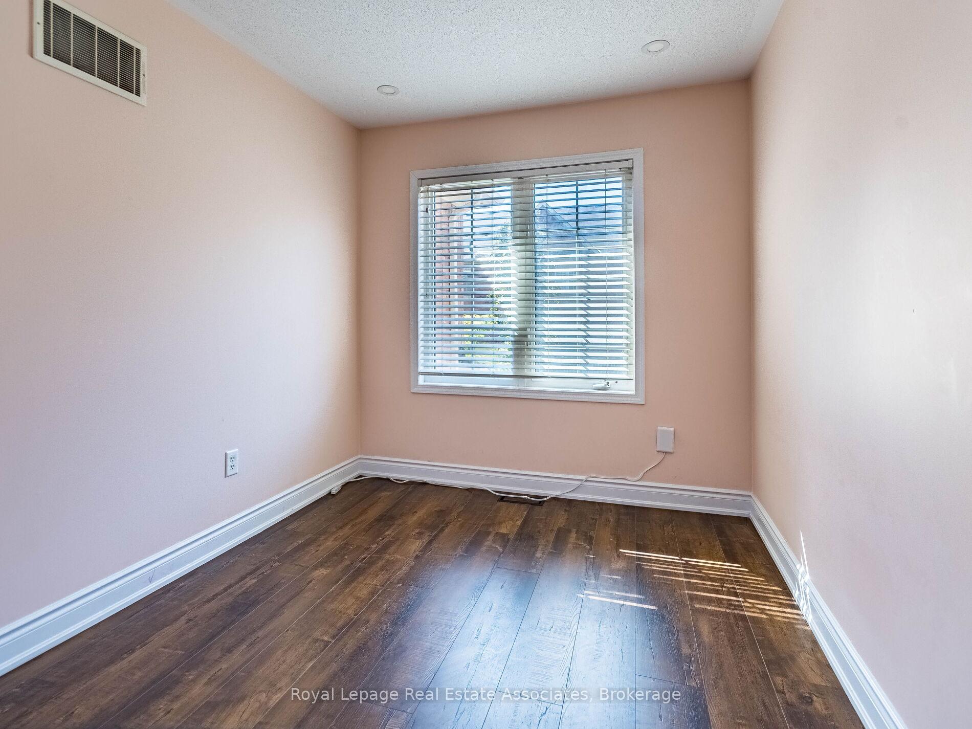 Photo 40 of Unit 119, 110 Highland Road E, Kitchener, Victoria Park — HOMEH