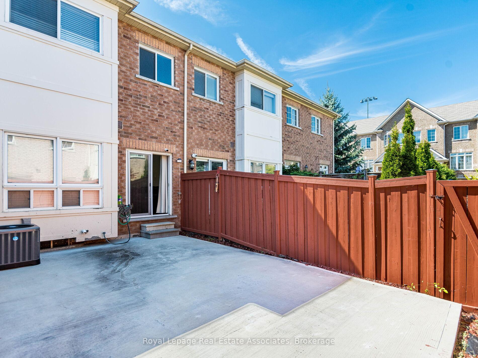 Photo 48 of Unit 119, 110 Highland Road E, Kitchener, Victoria Park — HOMEH