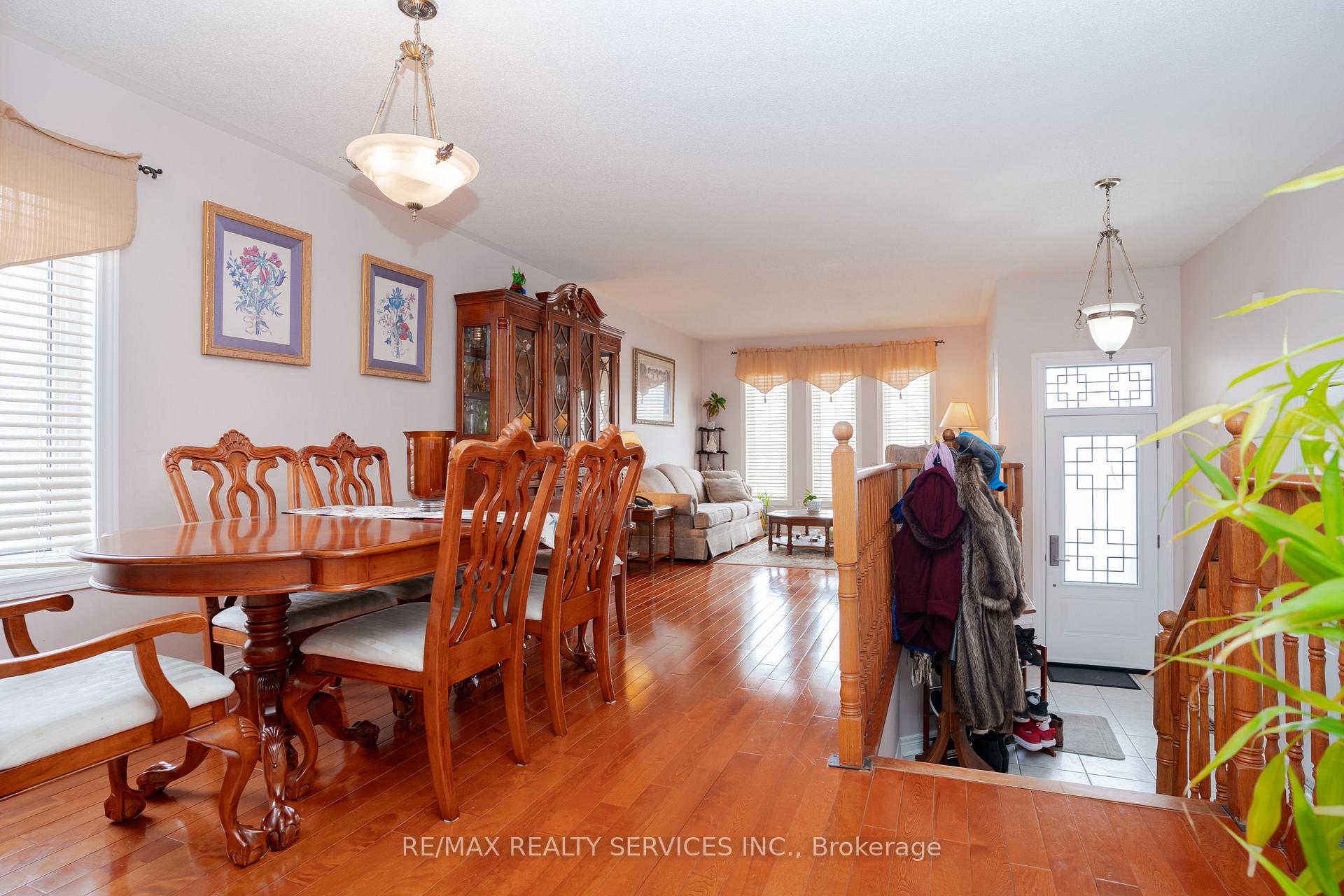 Photo 7 of 195 Van Scott Drive, Brampton, Northwest Sandalwood Parkway — HOMEH