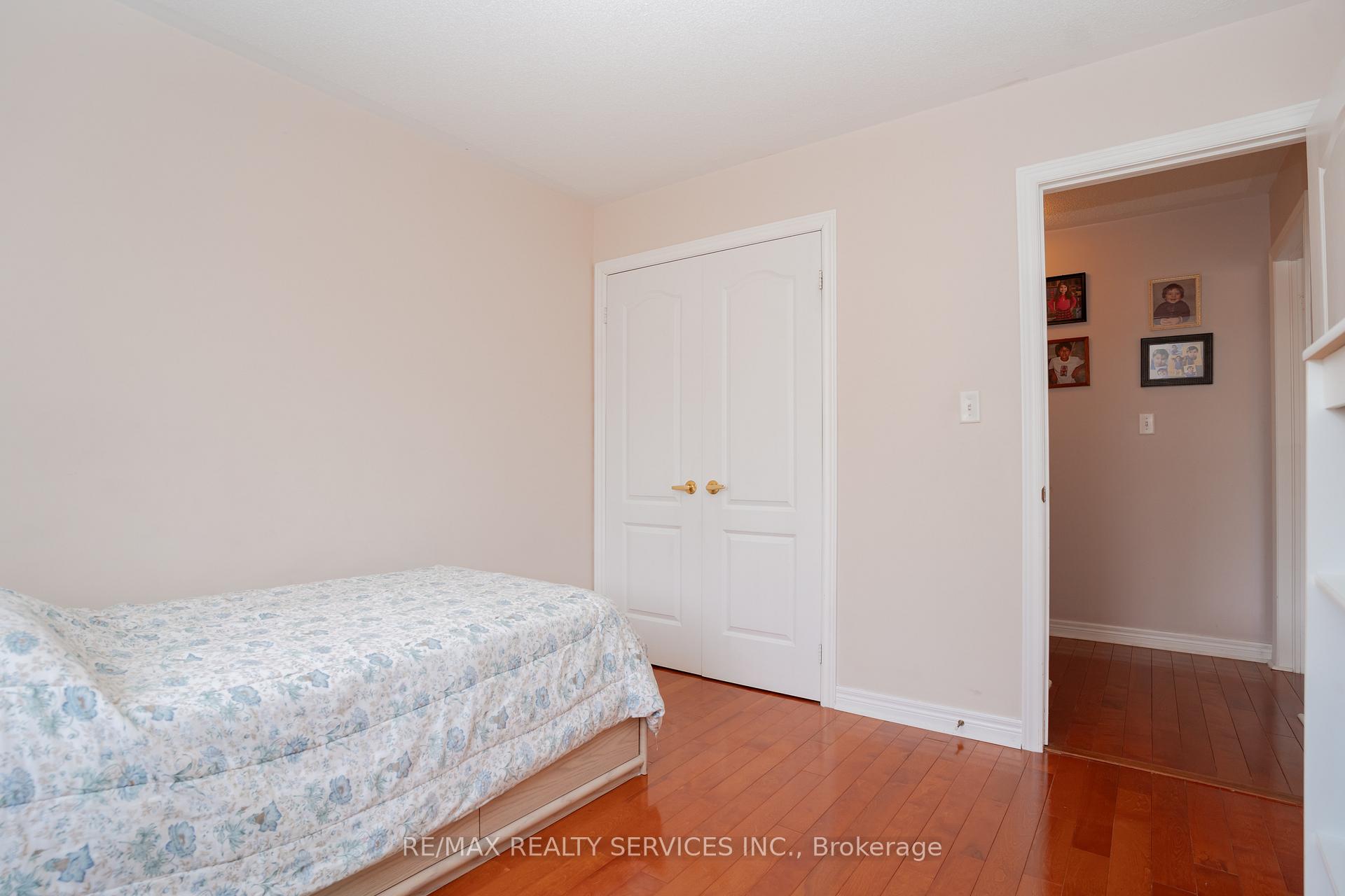 Photo 22 of 195 Van Scott Drive, Brampton, Northwest Sandalwood Parkway — HOMEH