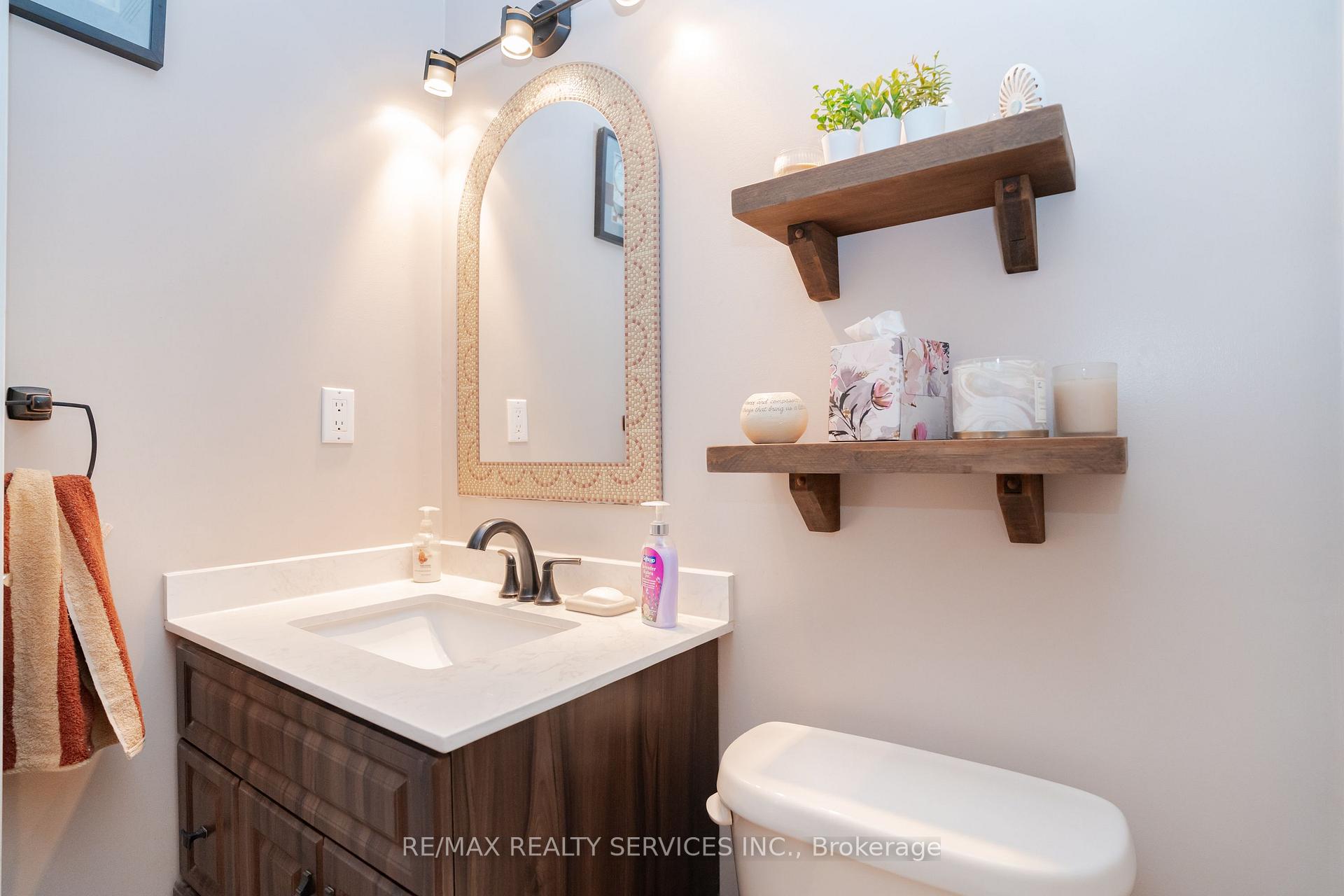 Photo 21 of 195 Van Scott Drive, Brampton, Northwest Sandalwood Parkway — HOMEH