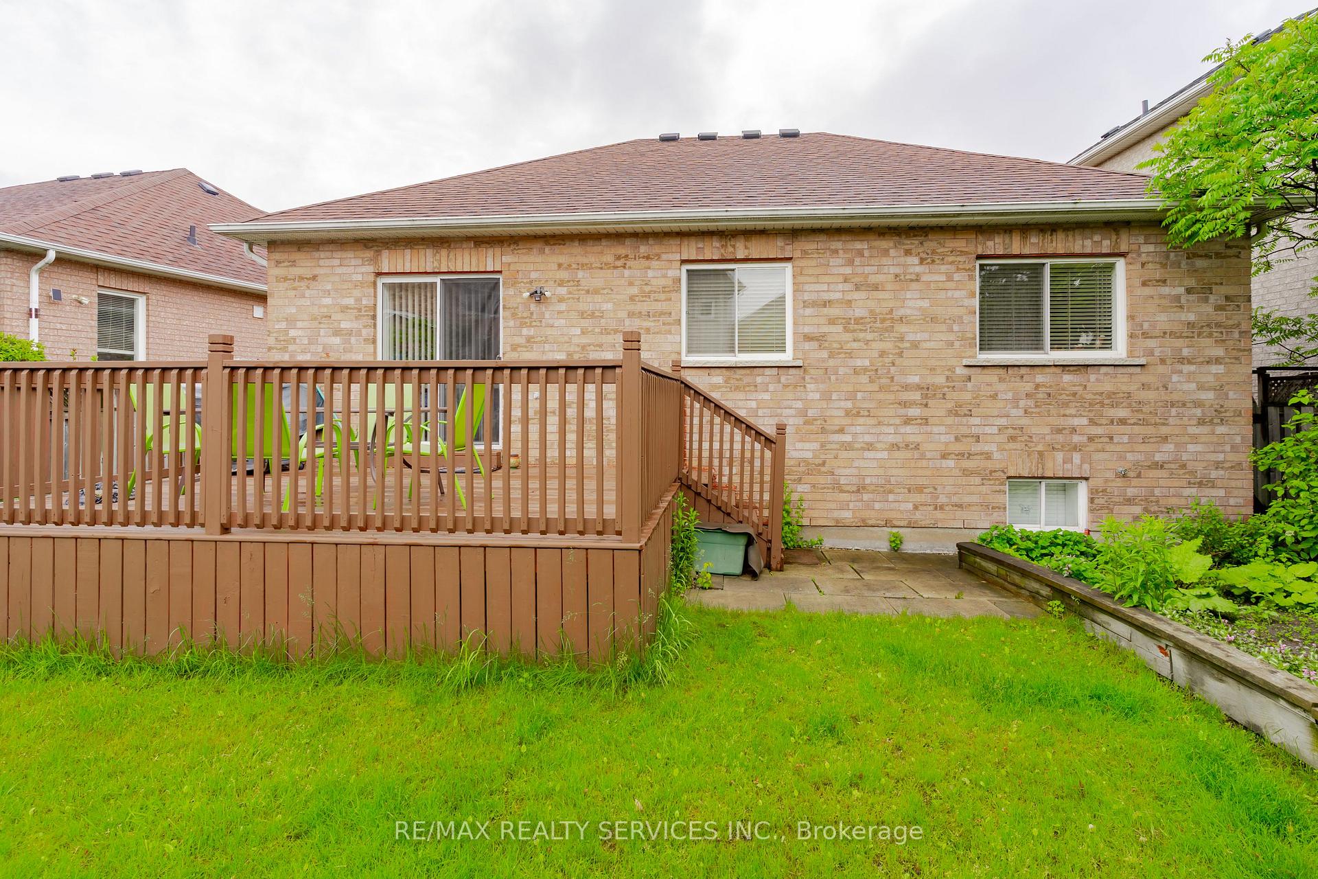 Photo 31 of 195 Van Scott Drive, Brampton, Northwest Sandalwood Parkway — HOMEH