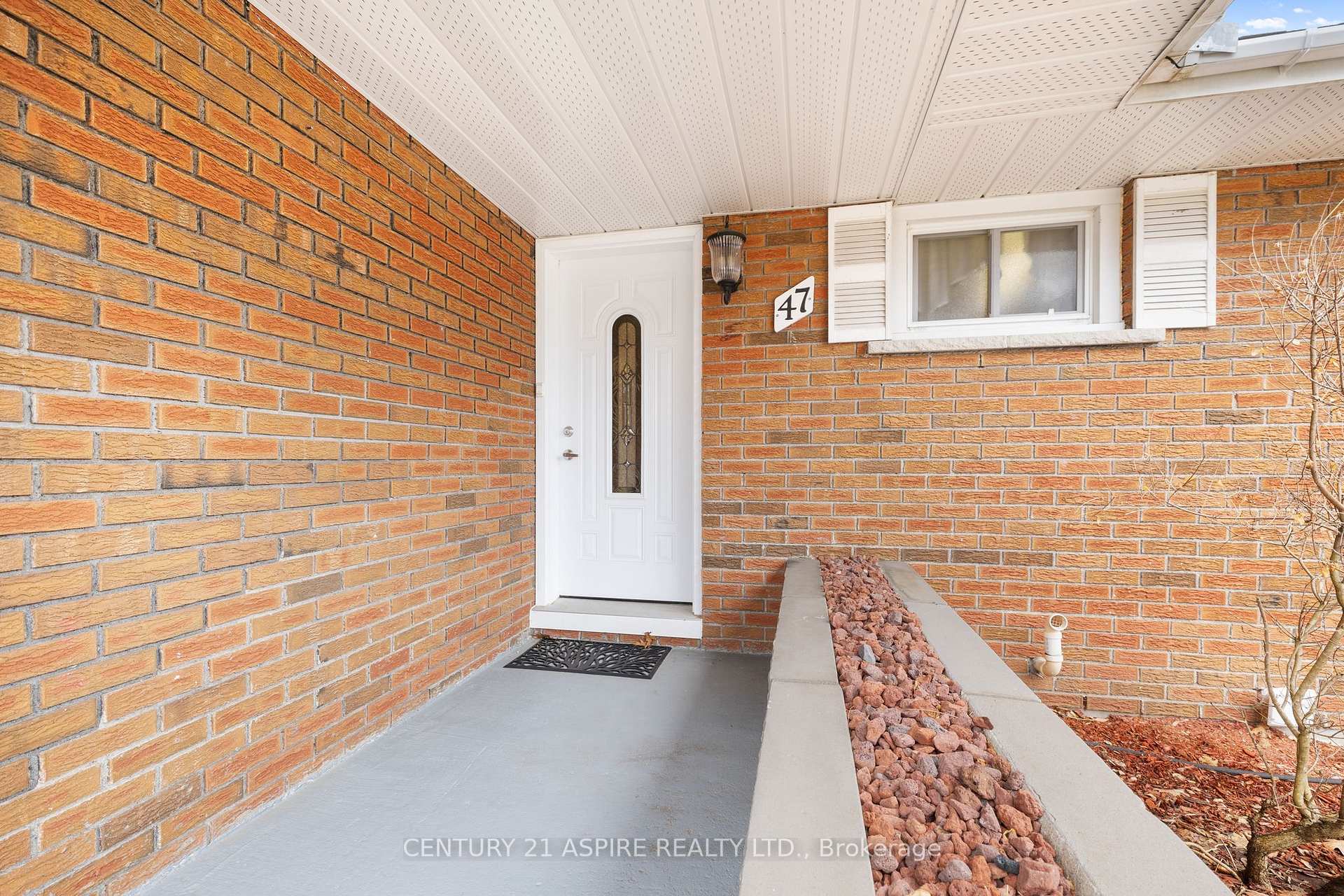 Photo 7 of 47 Highland Crescent, Deep River — HOMEH