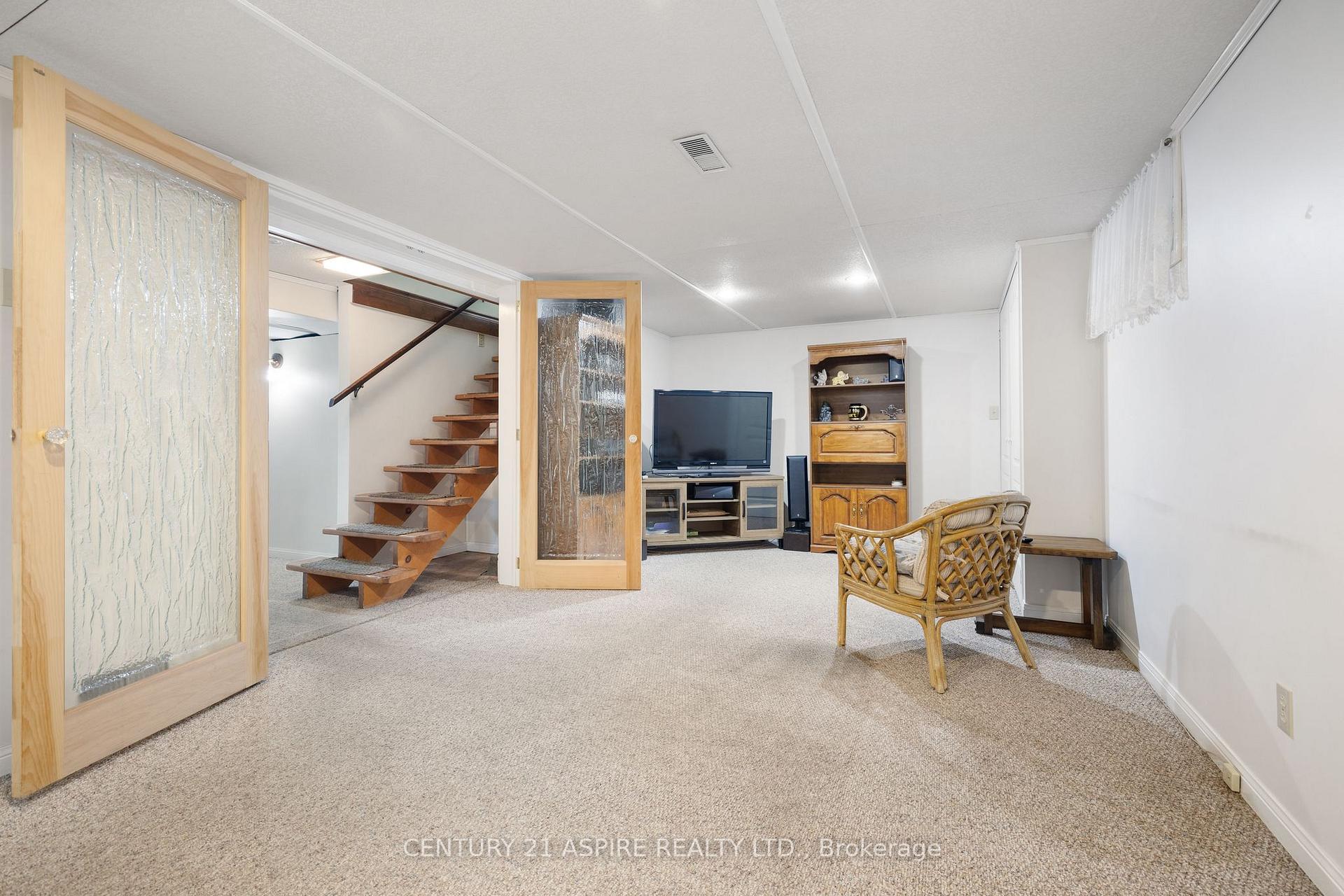Photo 23 of 47 Highland Crescent, Deep River — HOMEH