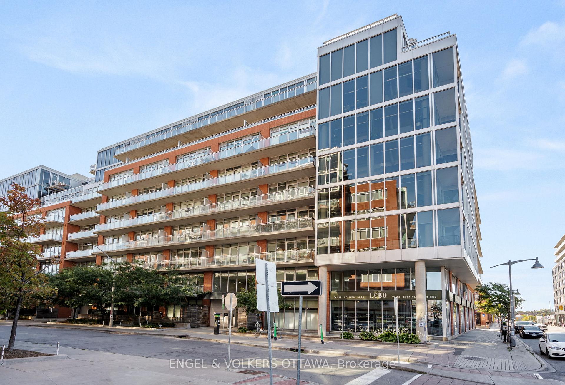Front of Unit 603, 360 Mcleod Street