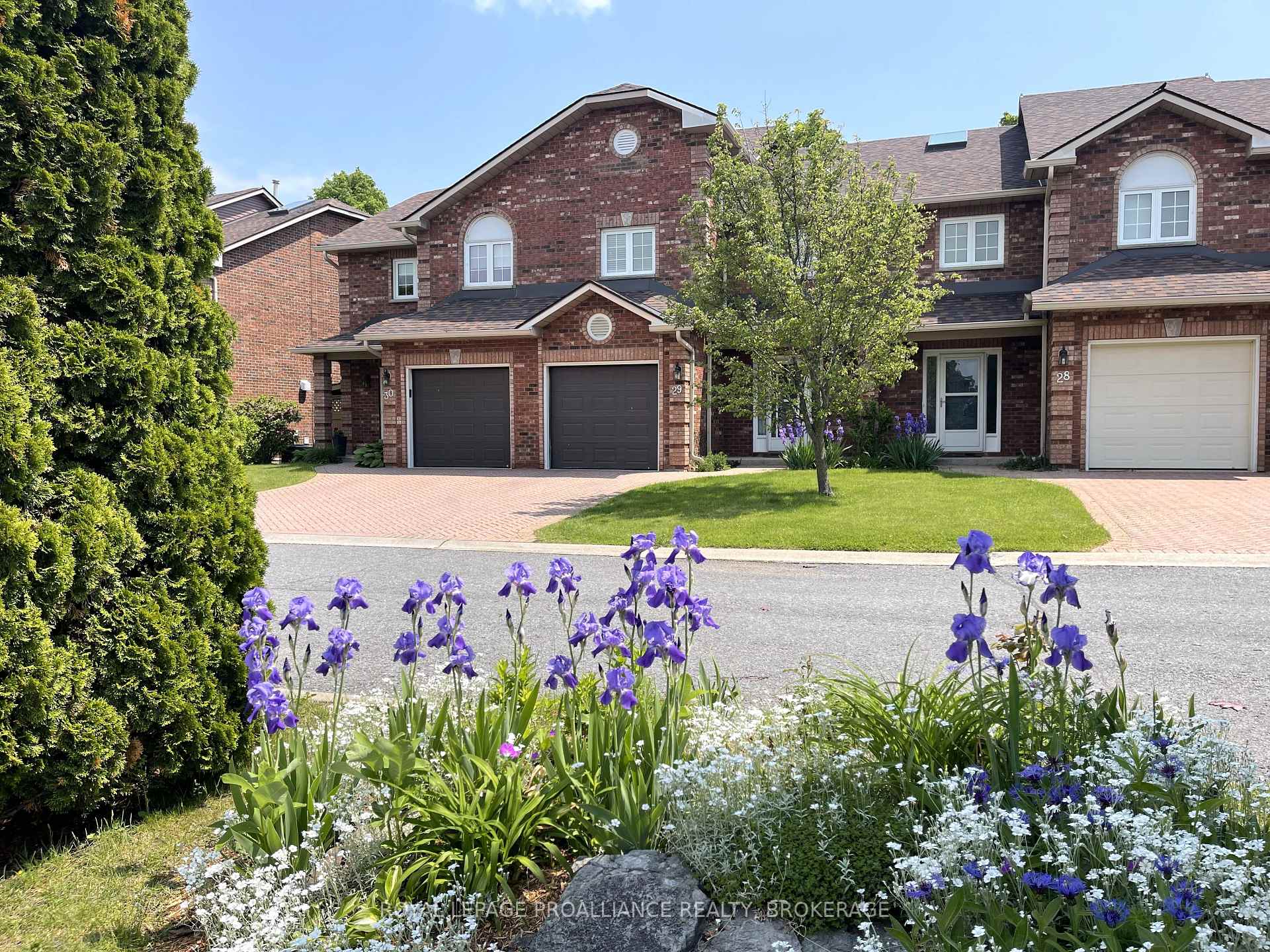 Front of Unit 29, 1098 King Street W
