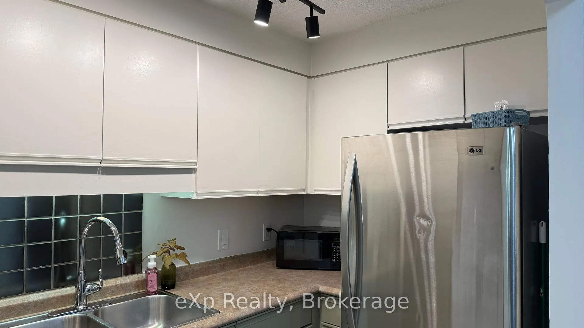 Photo 8 of Unit 105, 536 11th Avenue E, Hanover — HOMEH