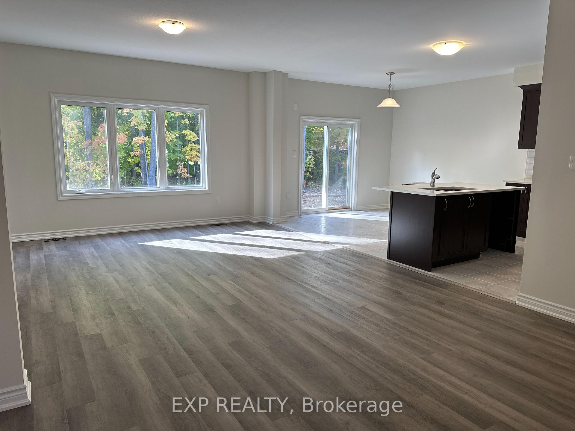 Photo 4 of 255 Beechwood Forest Lane, Gravenhurst, Muskoka (S) — HOMEH