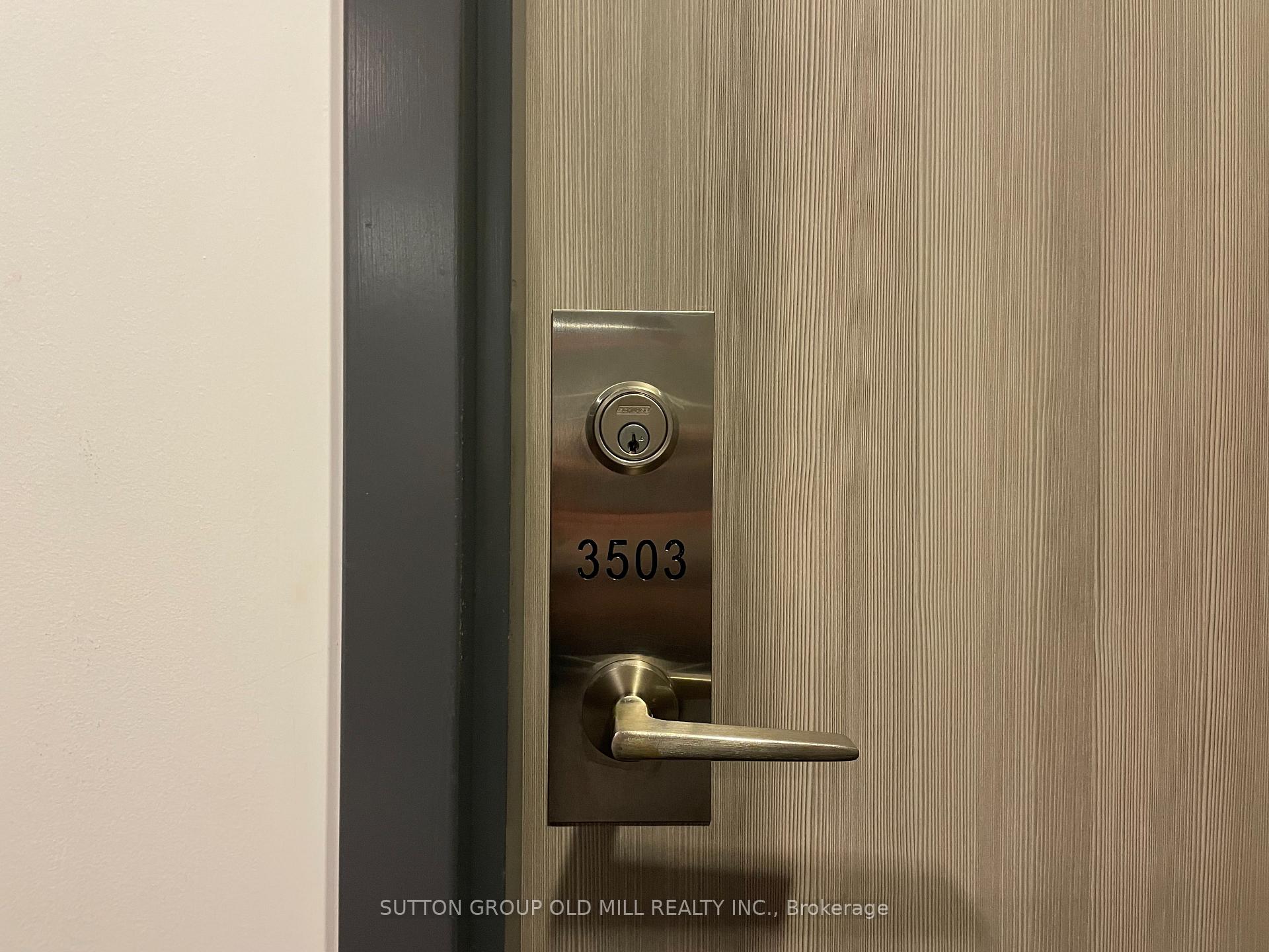 Photo 4 of Unit 3503, 70 Distillery Lane, Toronto, Waterfront Communities — HOMEH
