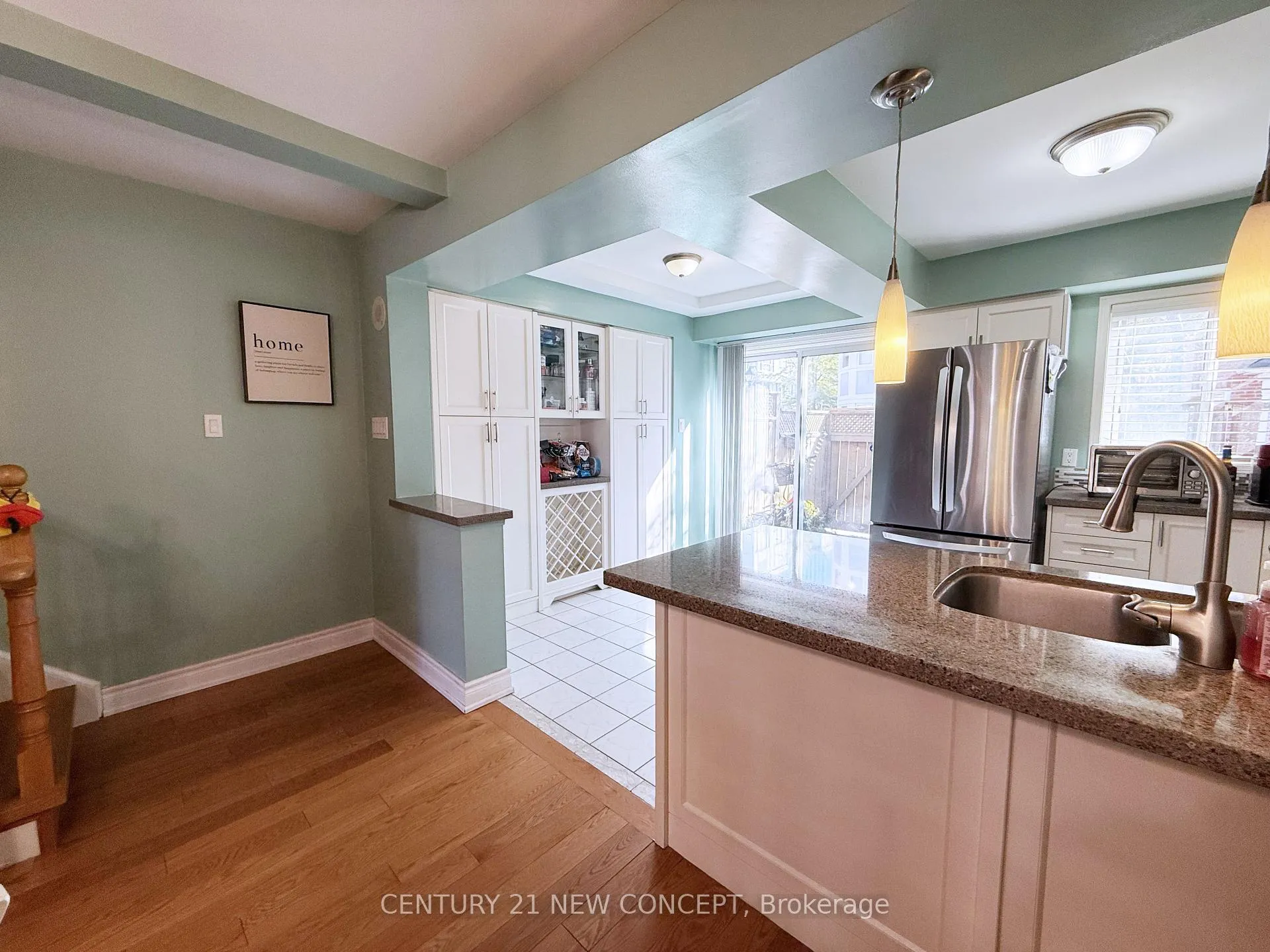 Photo 7 of Unit 107, 18 Clark Avenue W, Vaughan, Crestwood-Springfarm-Yorkhill — HOMEH