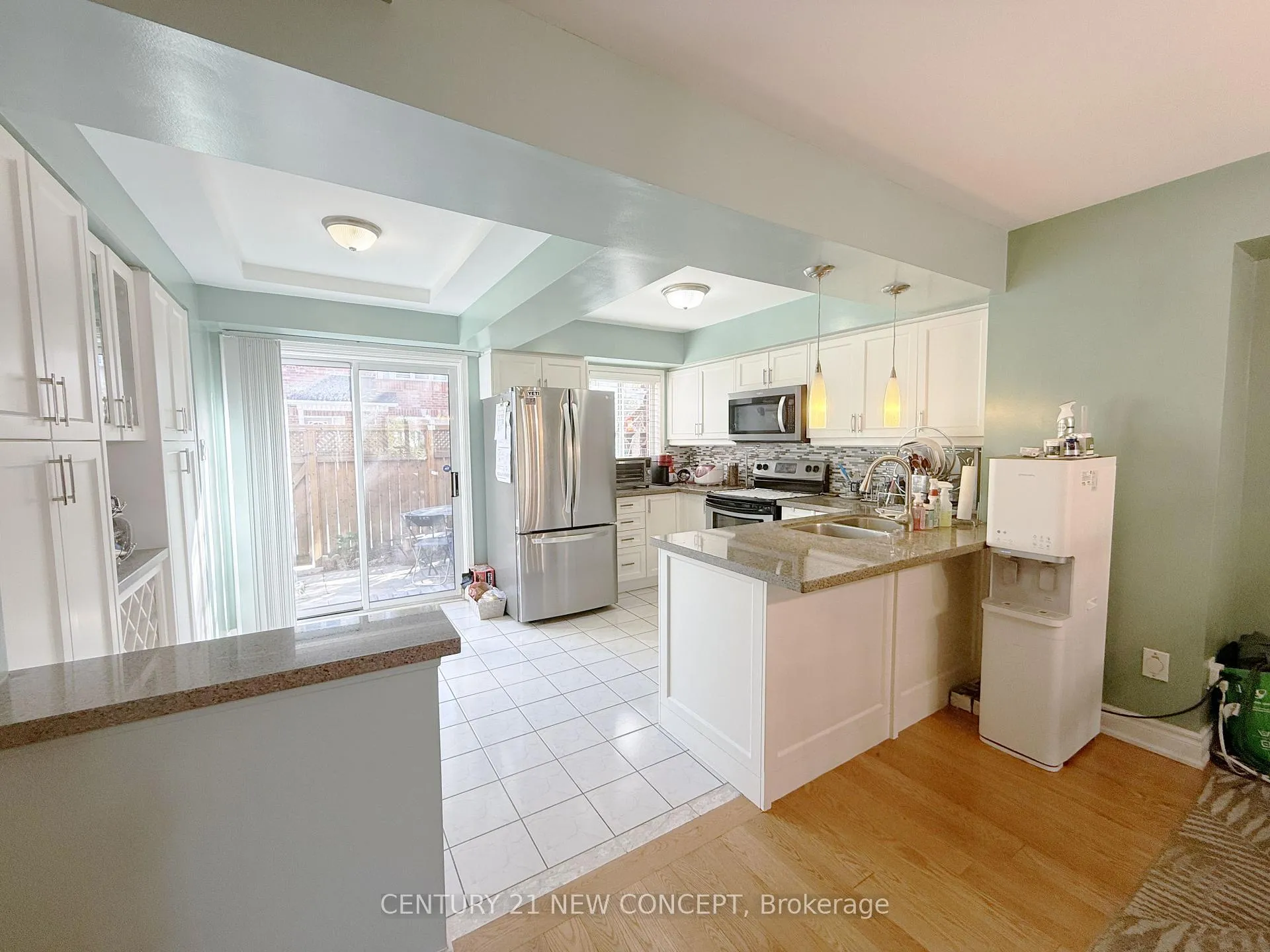 Photo 8 of Unit 107, 18 Clark Avenue W, Vaughan, Crestwood-Springfarm-Yorkhill — HOMEH