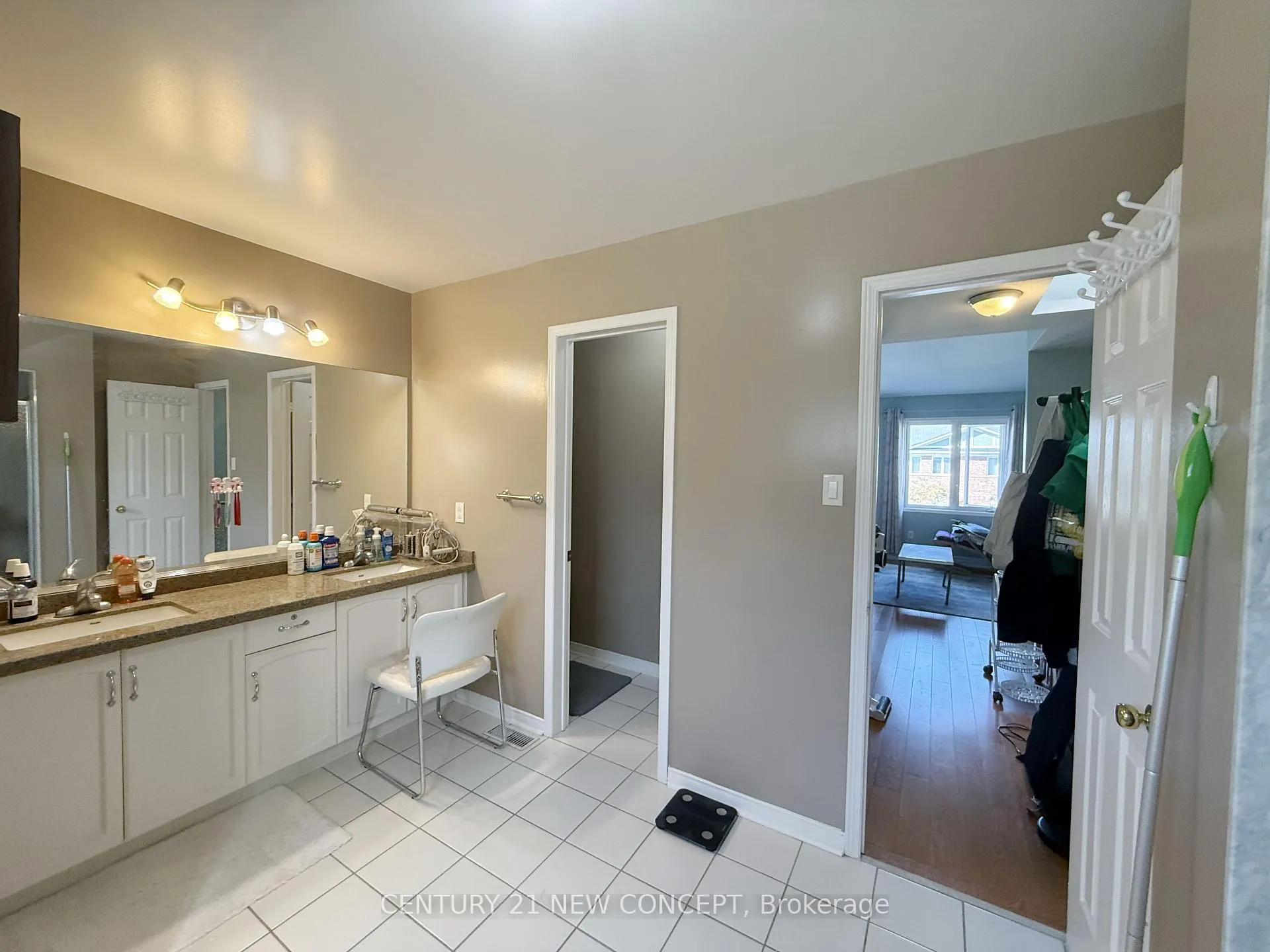 Photo 28 of Unit 107, 18 Clark Avenue W, Vaughan, Crestwood-Springfarm-Yorkhill — HOMEH