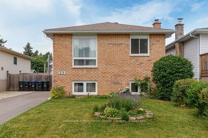 Photo 1 of 29 Courtice Crescent, Collingwood — HOMEH