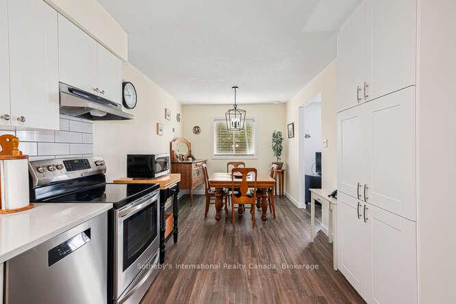 Photo 5 of 29 Courtice Crescent, Collingwood — HOMEH