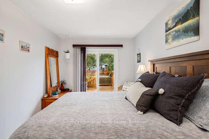 Photo 9 of 29 Courtice Crescent, Collingwood — HOMEH