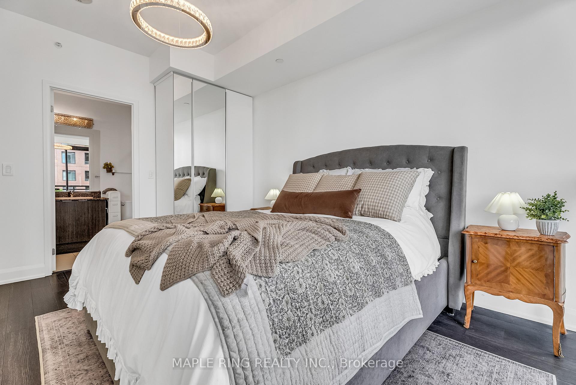 Photo 5 of Unit 1406, 2910 Highway 7, Vaughan, Concord — HOMEH