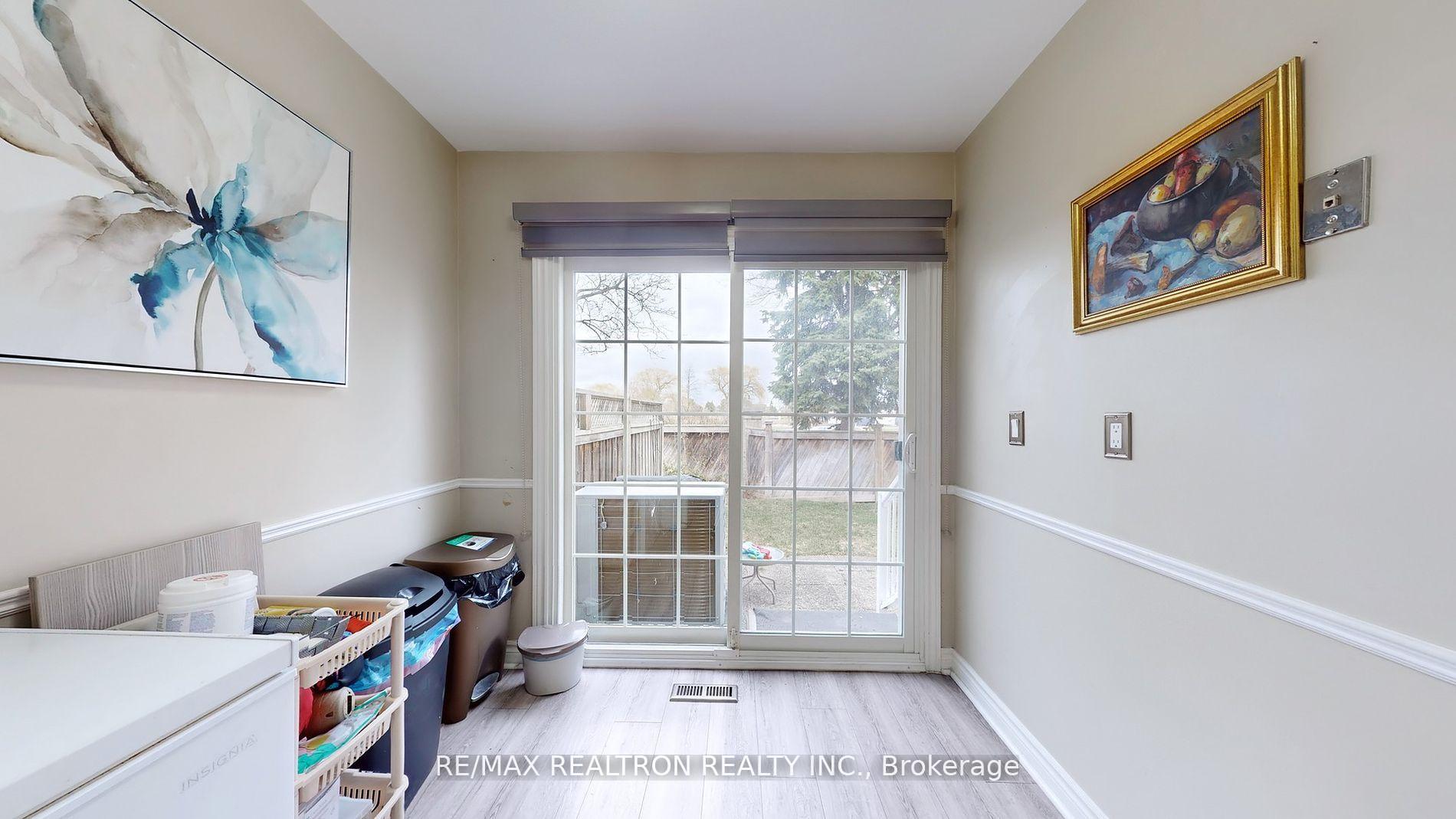 Photo 24 of 68 Heathcliffe Square, Brampton, Central Park — HOMEH