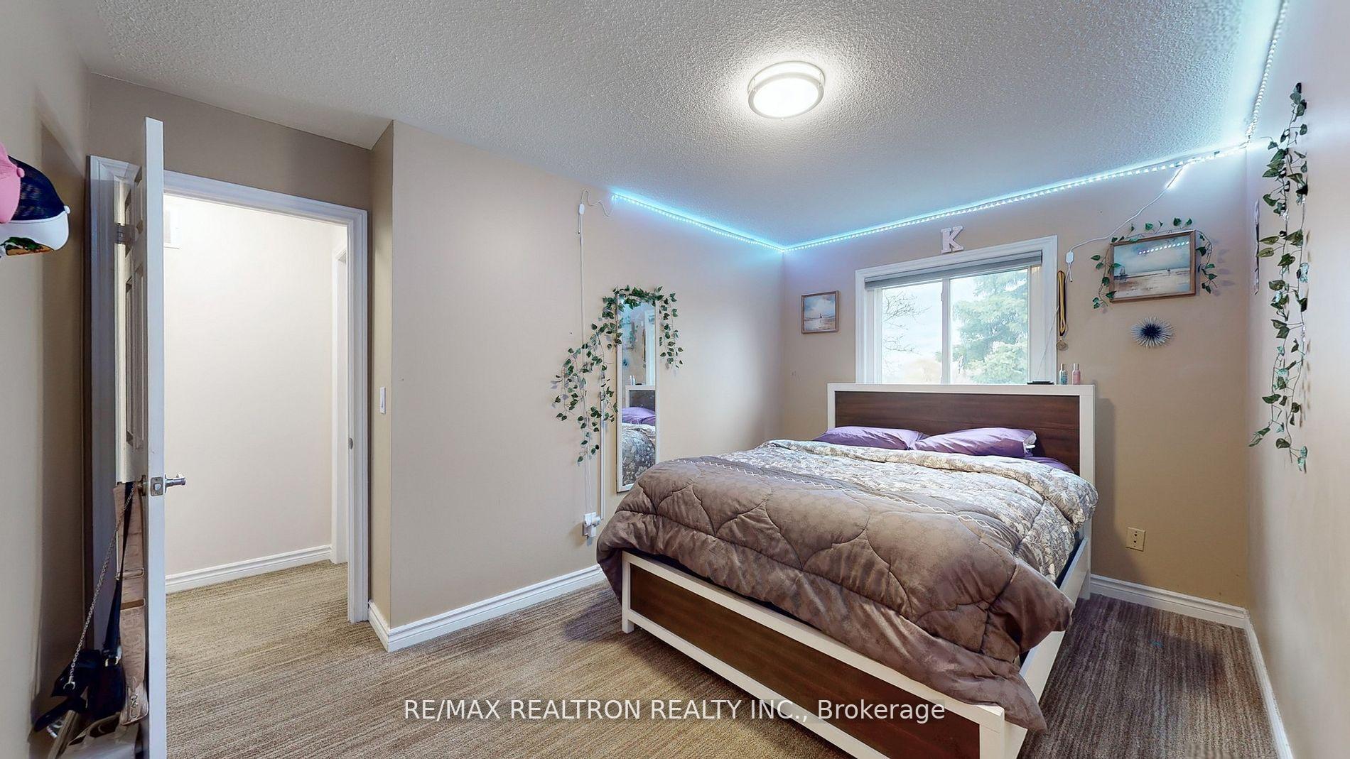 Photo 36 of 68 Heathcliffe Square, Brampton, Central Park — HOMEH