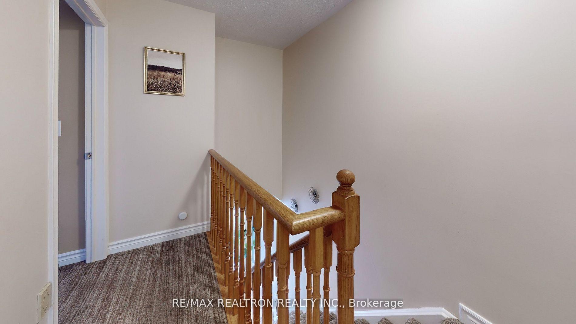 Photo 38 of 68 Heathcliffe Square, Brampton, Central Park — HOMEH