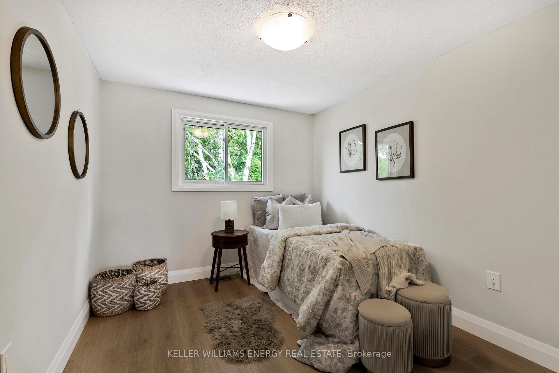 Photo 16 of 30 Sinclair Court, Barrie, Sunnidale — HOMEH