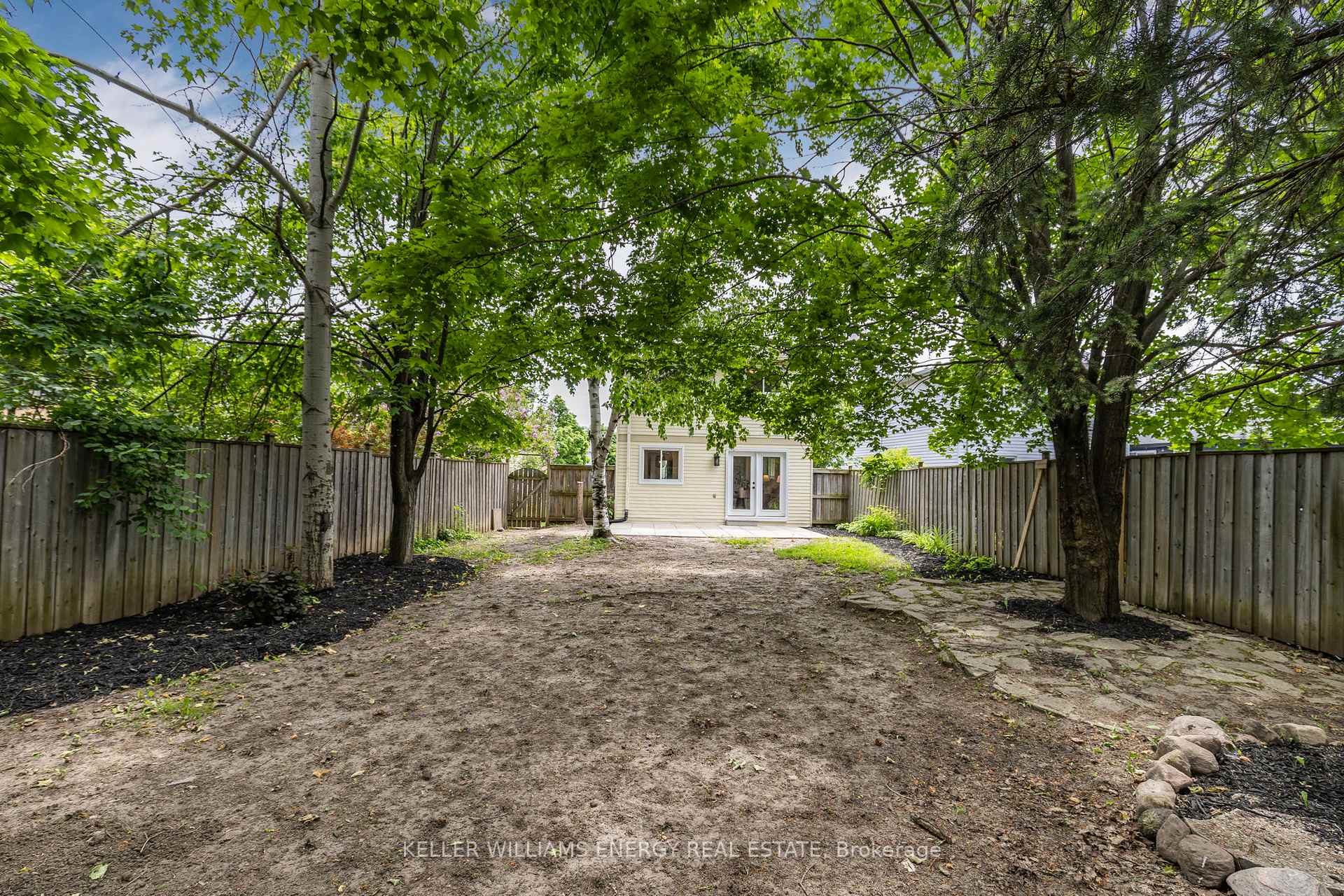 Photo 22 of 30 Sinclair Court, Barrie, Sunnidale — HOMEH