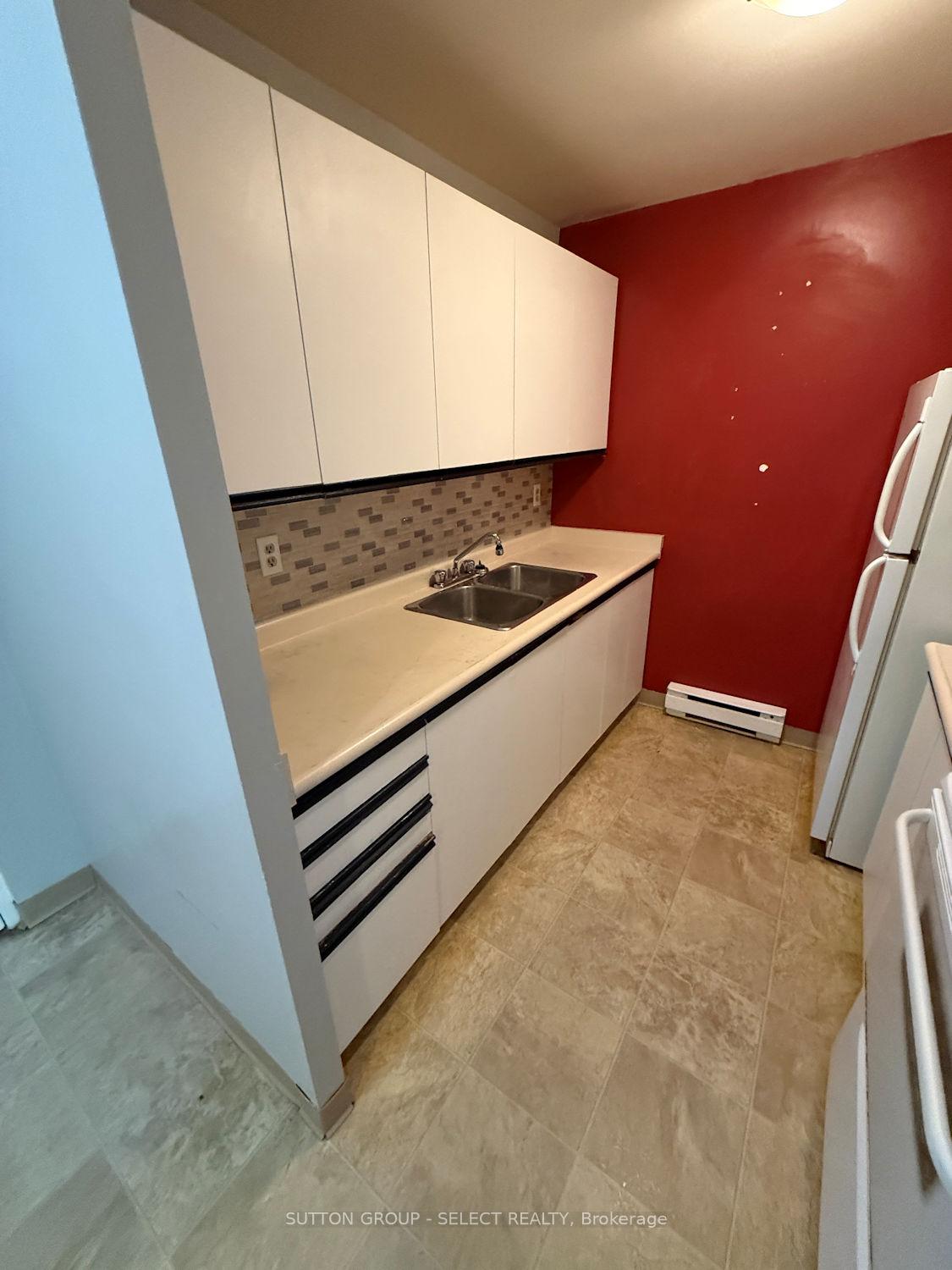 Photo 10 of Unit 402, 140 Park Avenue E, Chatham-Kent, Chatham — HOMEH