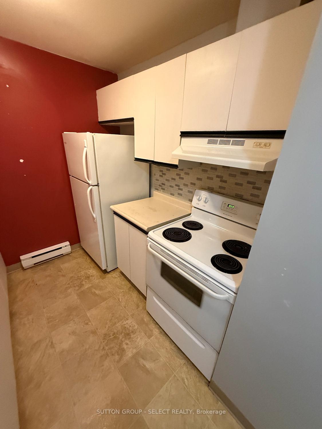 Photo 11 of Unit 402, 140 Park Avenue E, Chatham-Kent, Chatham — HOMEH
