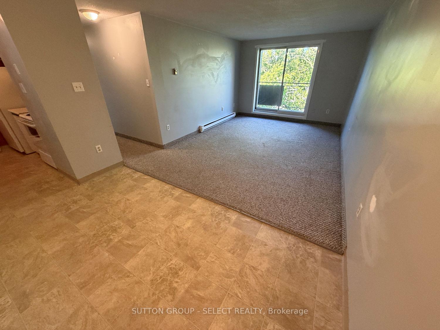 Photo 12 of Unit 402, 140 Park Avenue E, Chatham-Kent, Chatham — HOMEH