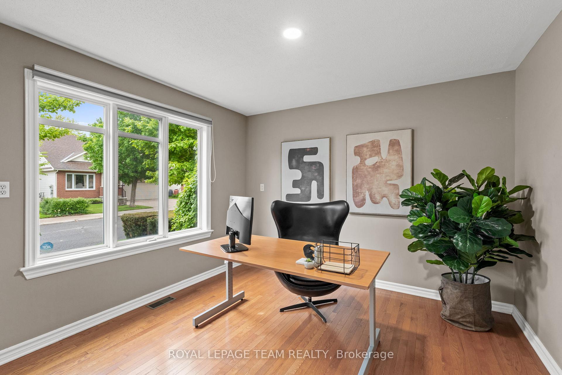 Photo 4 of 39 Fieldcrest Avenue, Ottawa, Barrhaven - Longfields — HOMEH