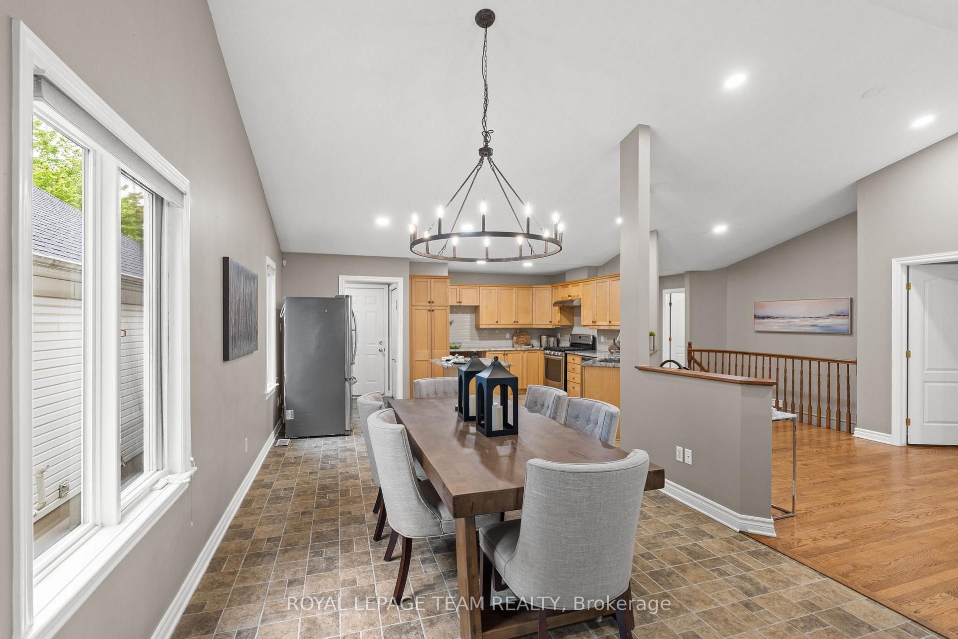 Photo 11 of 39 Fieldcrest Avenue, Ottawa, Barrhaven - Longfields — HOMEH
