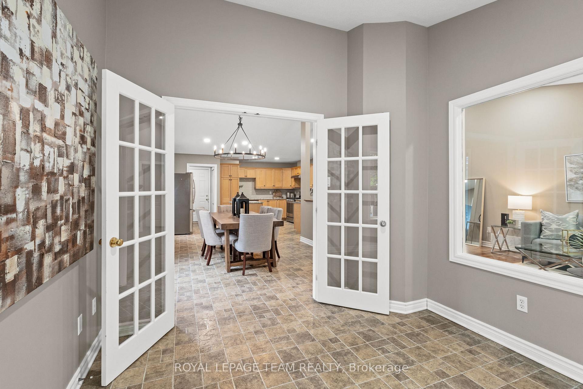 Photo 19 of 39 Fieldcrest Avenue, Ottawa, Barrhaven - Longfields — HOMEH