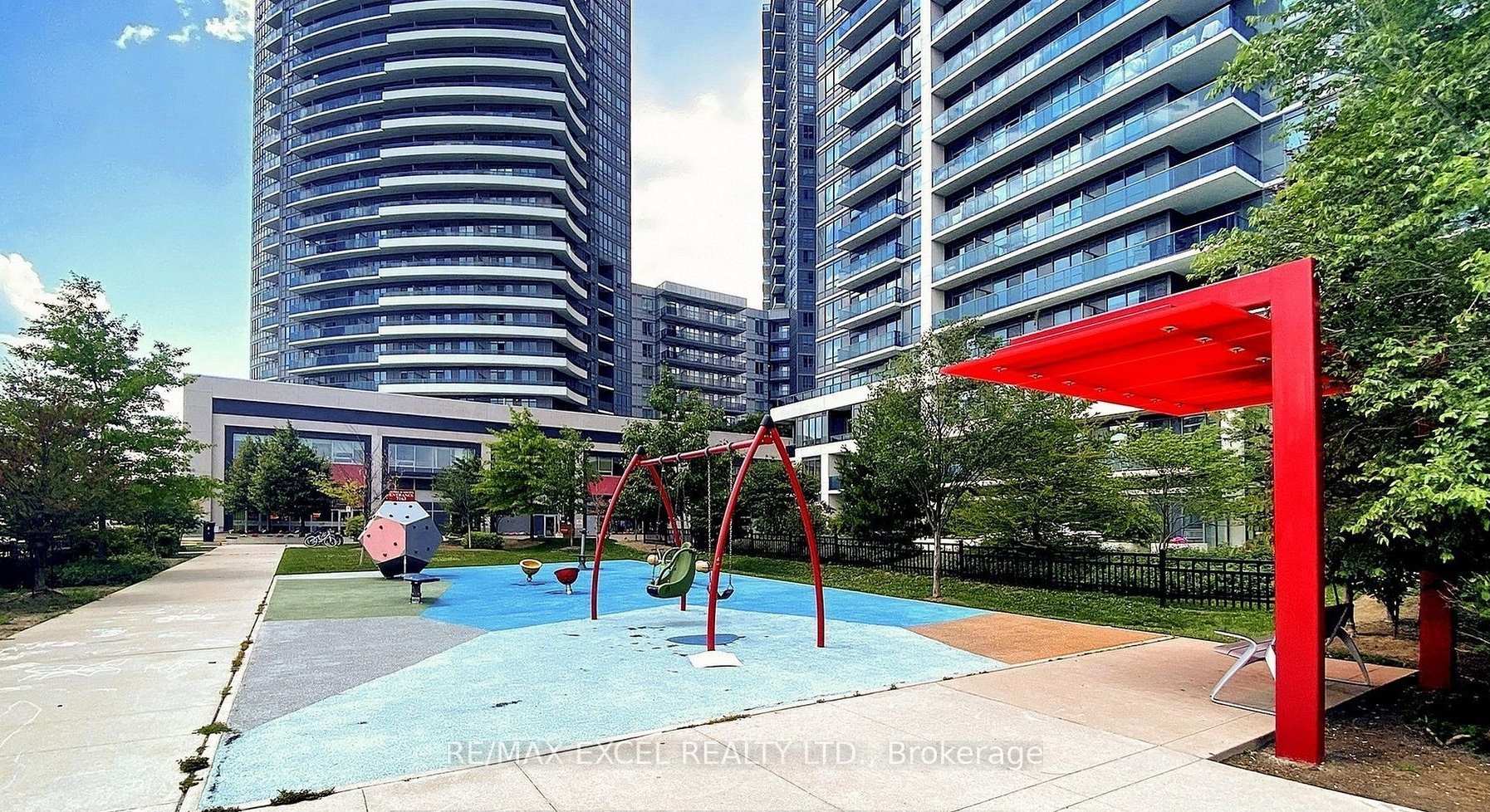 Front of Unit 2006, 7165 Yonge Street