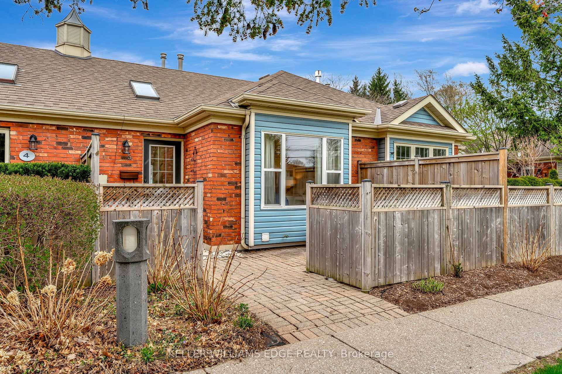 Photo 2 of Unit 5, 175 Fiddlers Green Road, Hamilton, Ancaster — HOMEH