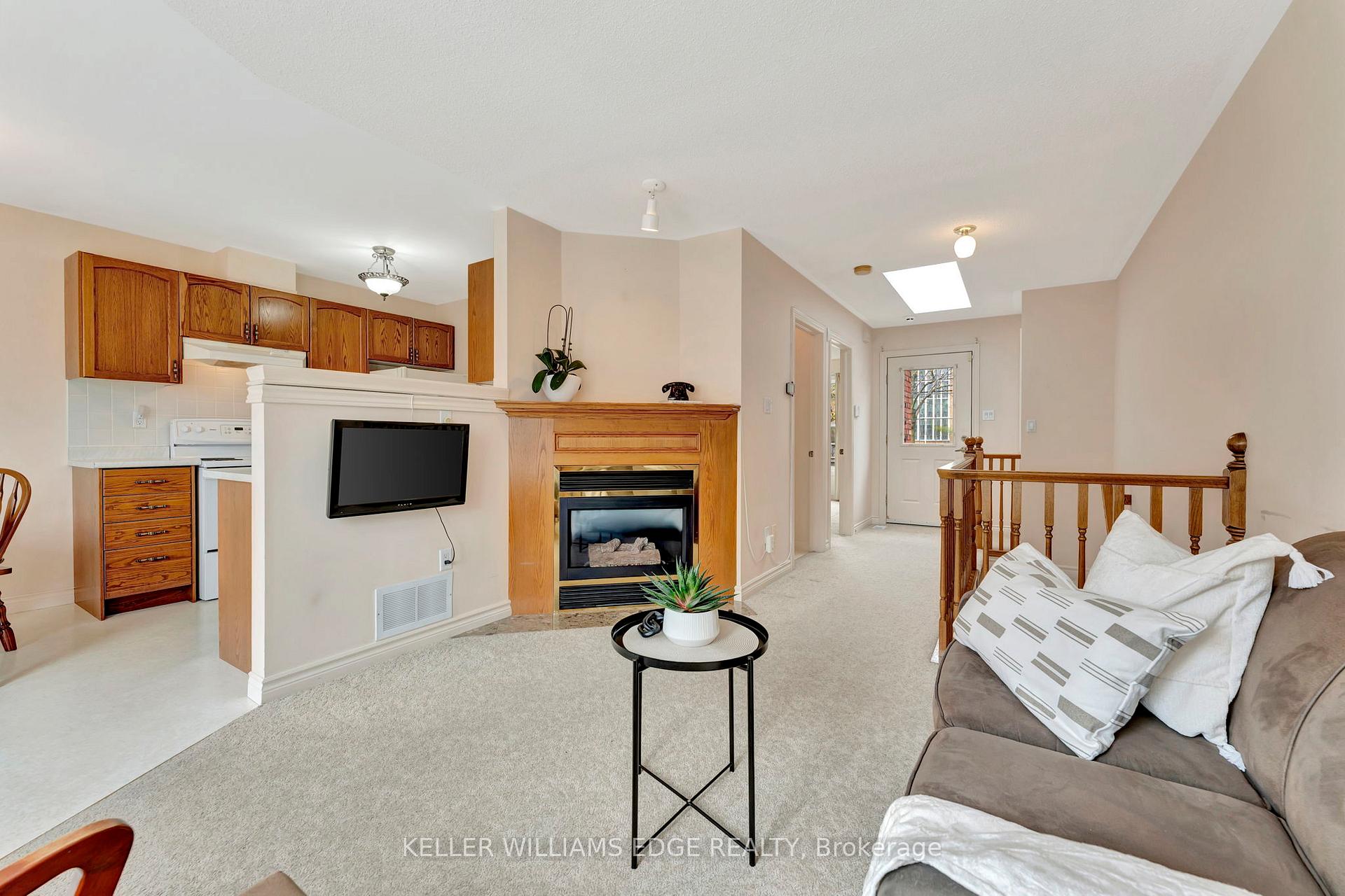 Photo 9 of Unit 5, 175 Fiddlers Green Road, Hamilton, Ancaster — HOMEH