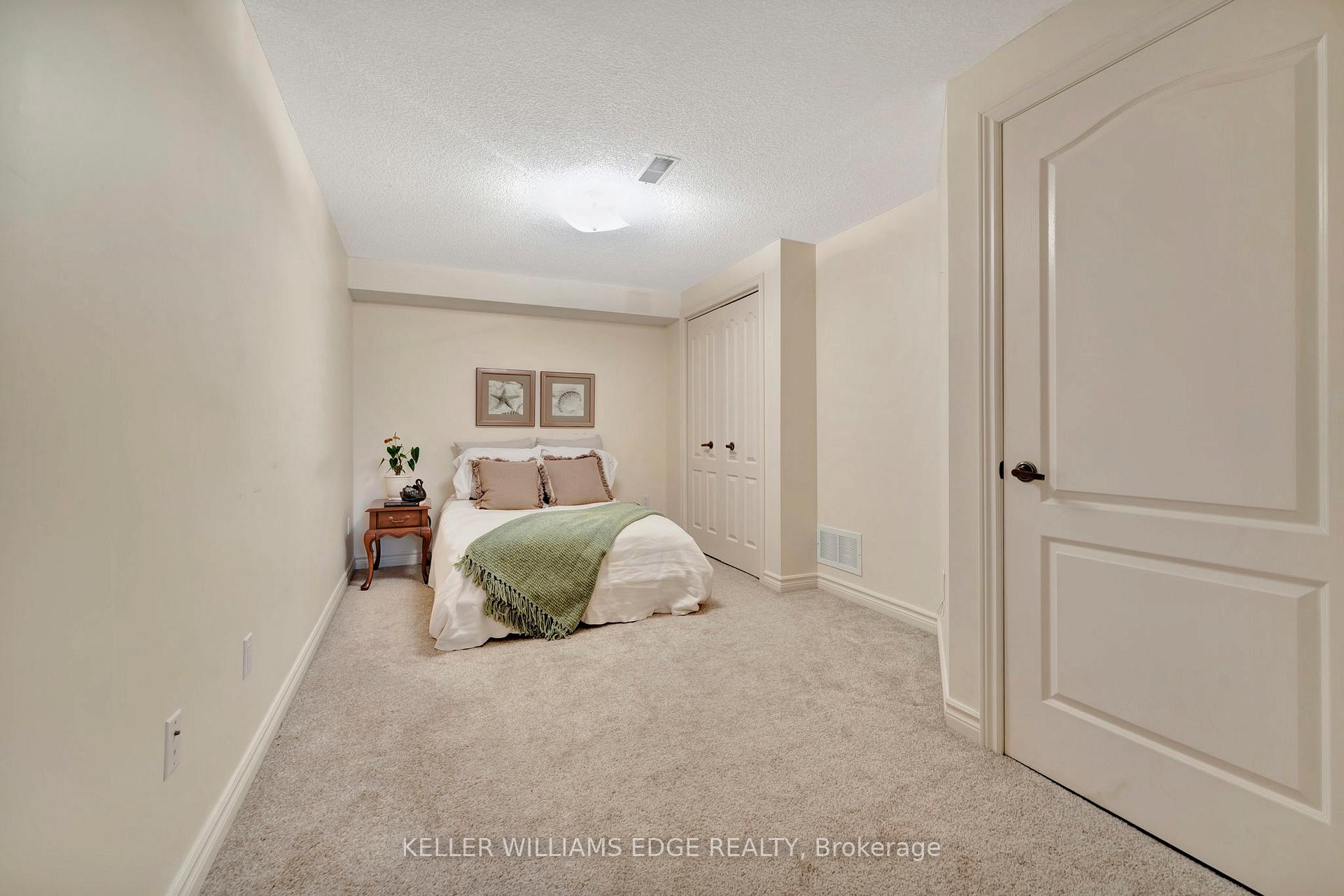Photo 21 of Unit 5, 175 Fiddlers Green Road, Hamilton, Ancaster — HOMEH
