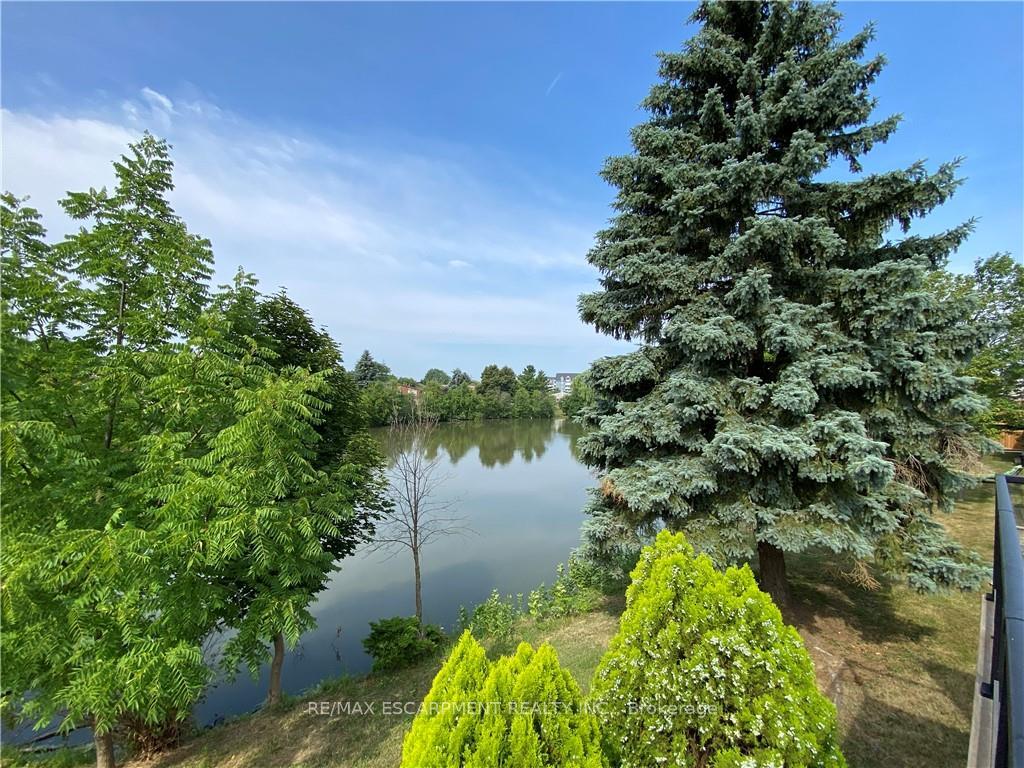 Photo 18 of 7 Cardinal Mindszenty Boulevard, Hamilton, Kennedy — HOMEH