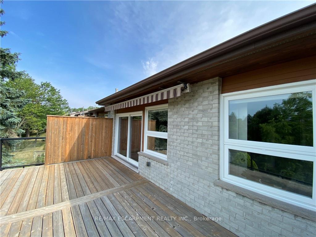 Photo 20 of 7 Cardinal Mindszenty Boulevard, Hamilton, Kennedy — HOMEH