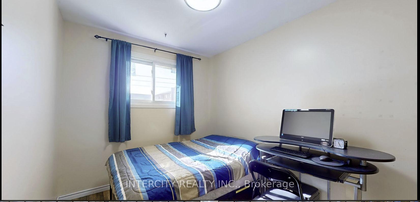 Photo 13 of Unit Unit C, 209 North Park Street, Belleville, Belleville Ward — HOMEH