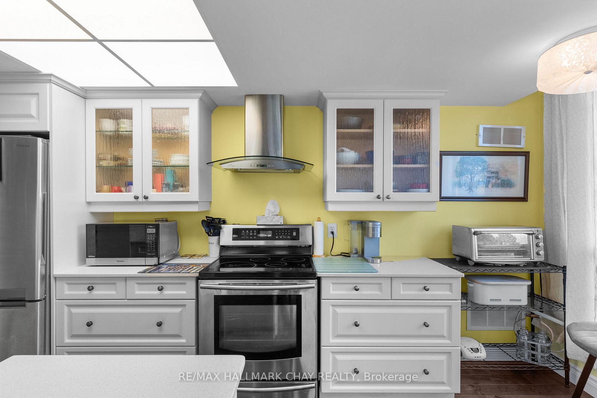 Photo 7 of Unit 105, 75 Ellen Street, Barrie, City Centre — HOMEH