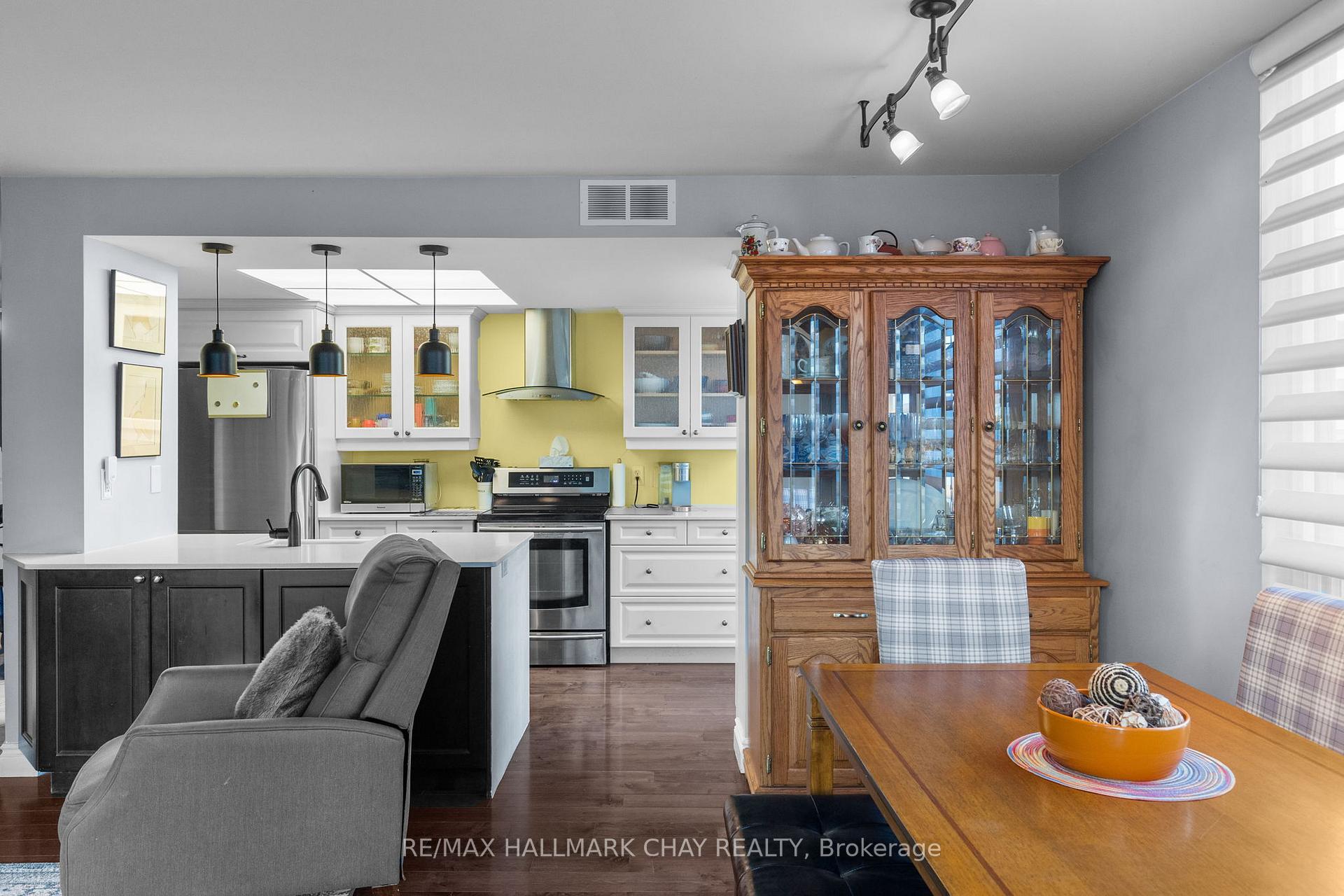 Photo 11 of Unit 105, 75 Ellen Street, Barrie, City Centre — HOMEH
