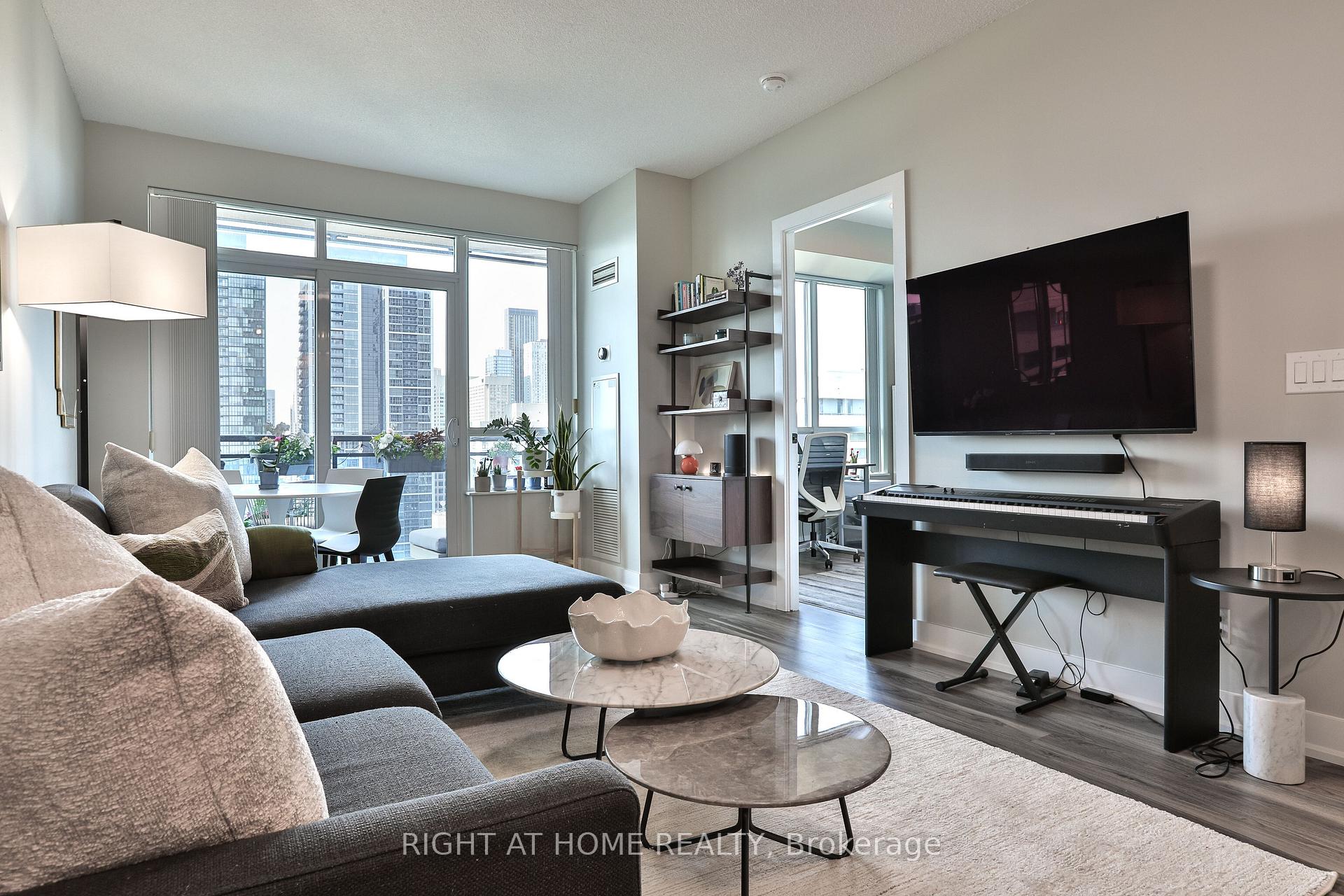Photo 7 of Unit 2308, 28 Linden Street, Toronto, North St. James Town — HOMEH