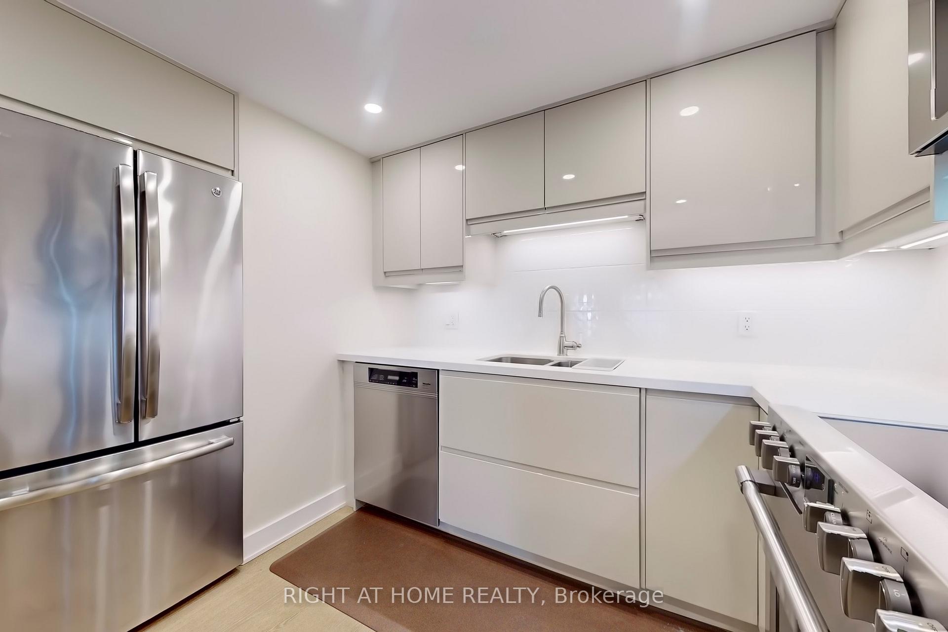 Photo 2 of Unit 2316, 25 The Esplanade, Toronto, Waterfront Communities — HOMEH