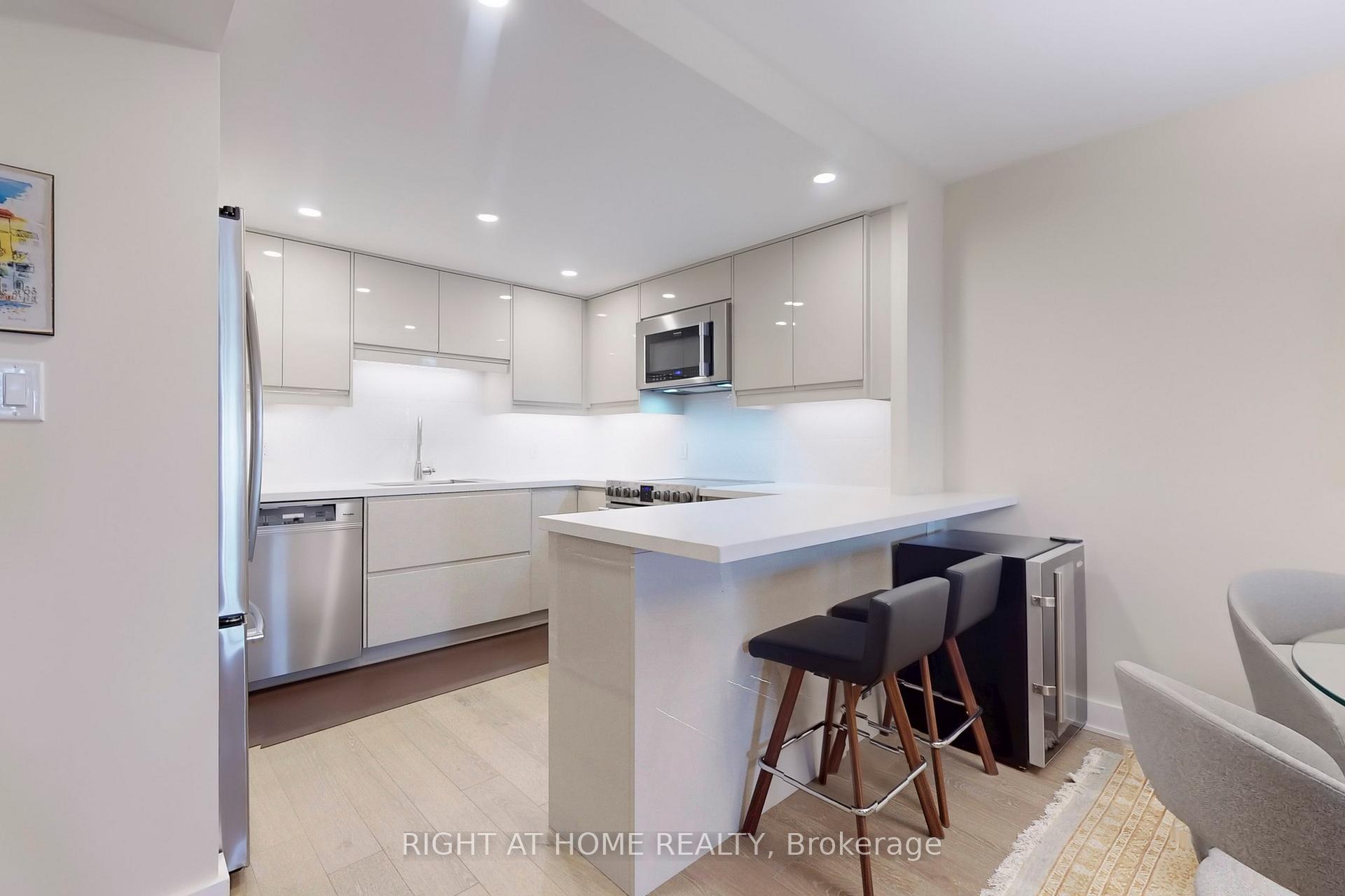 Photo 4 of Unit 2316, 25 The Esplanade, Toronto, Waterfront Communities — HOMEH