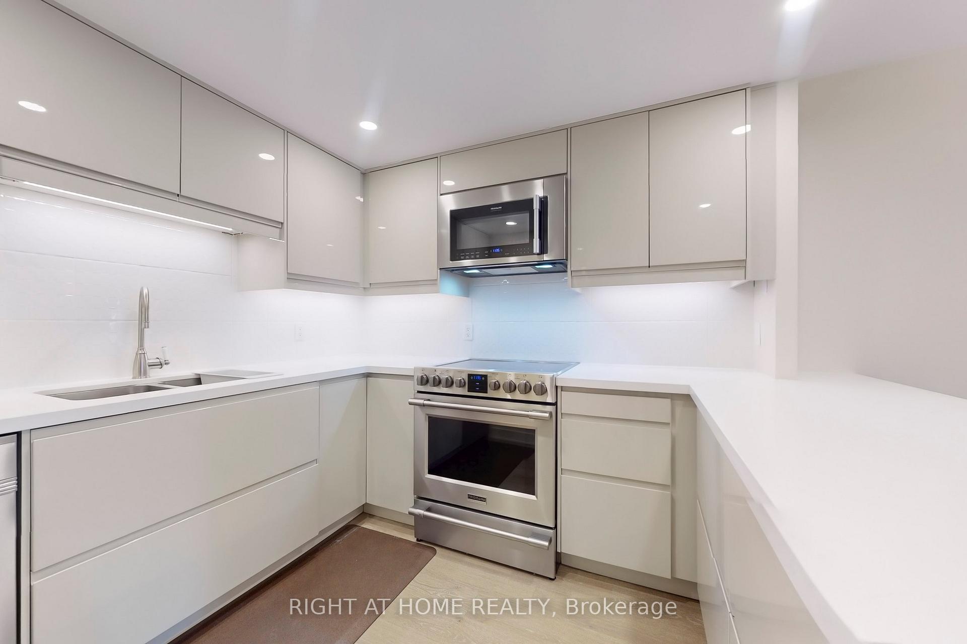 Photo 6 of Unit 2316, 25 The Esplanade, Toronto, Waterfront Communities — HOMEH