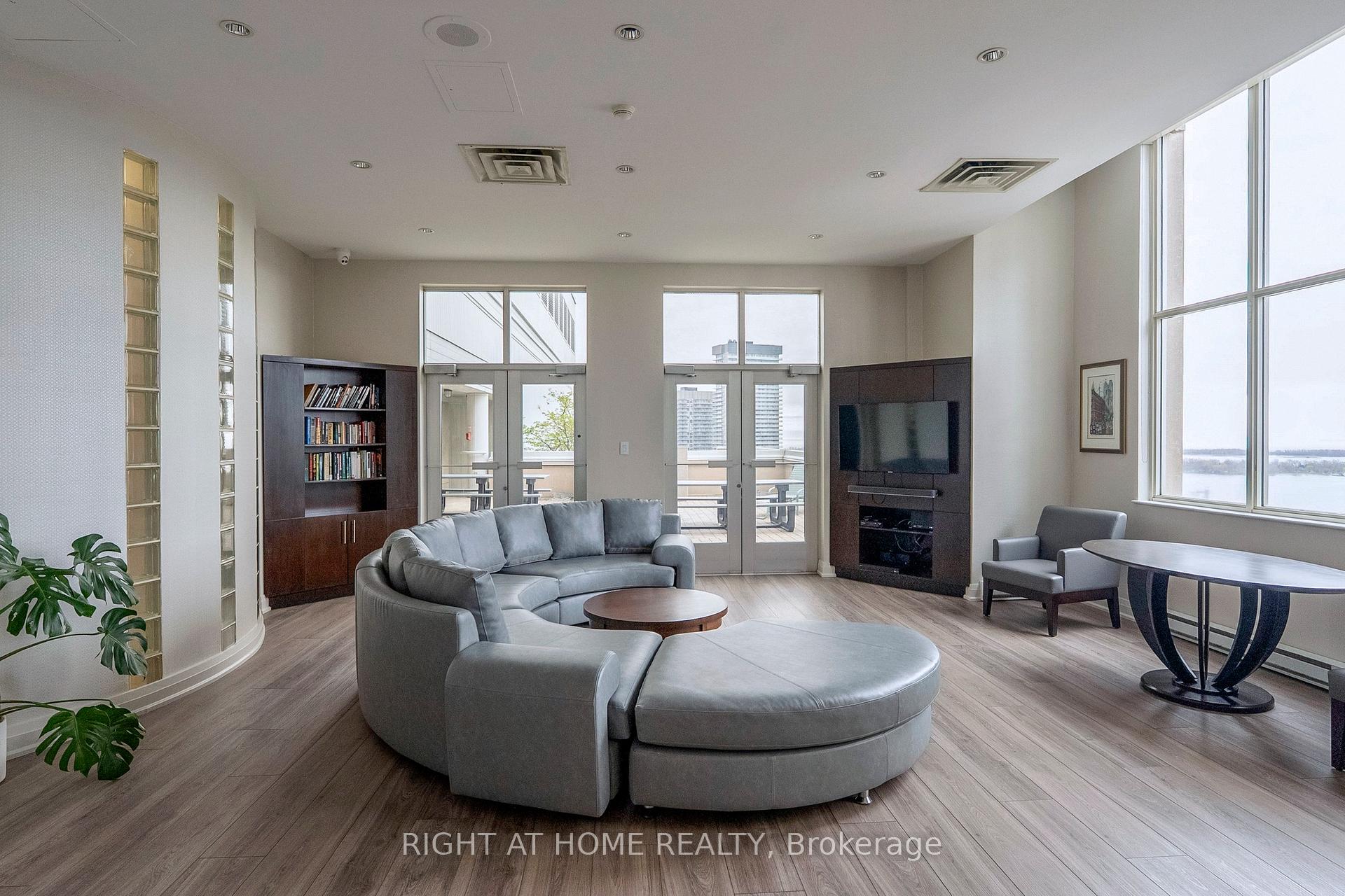 Photo 38 of Unit 2316, 25 The Esplanade, Toronto, Waterfront Communities — HOMEH